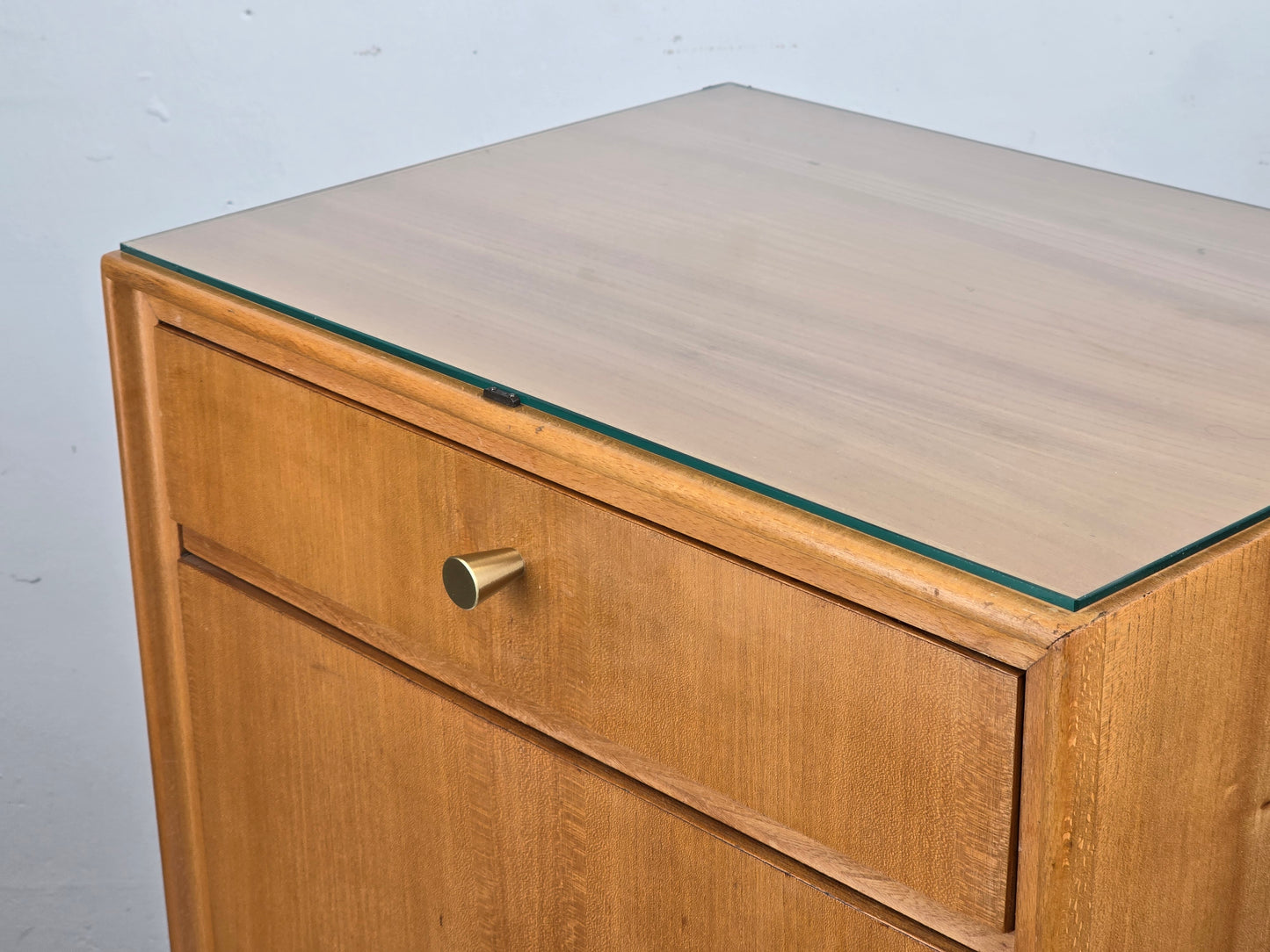 VINTAGE NACHTTISCH tisch schlafzimmer bett holz rüster kommödchen