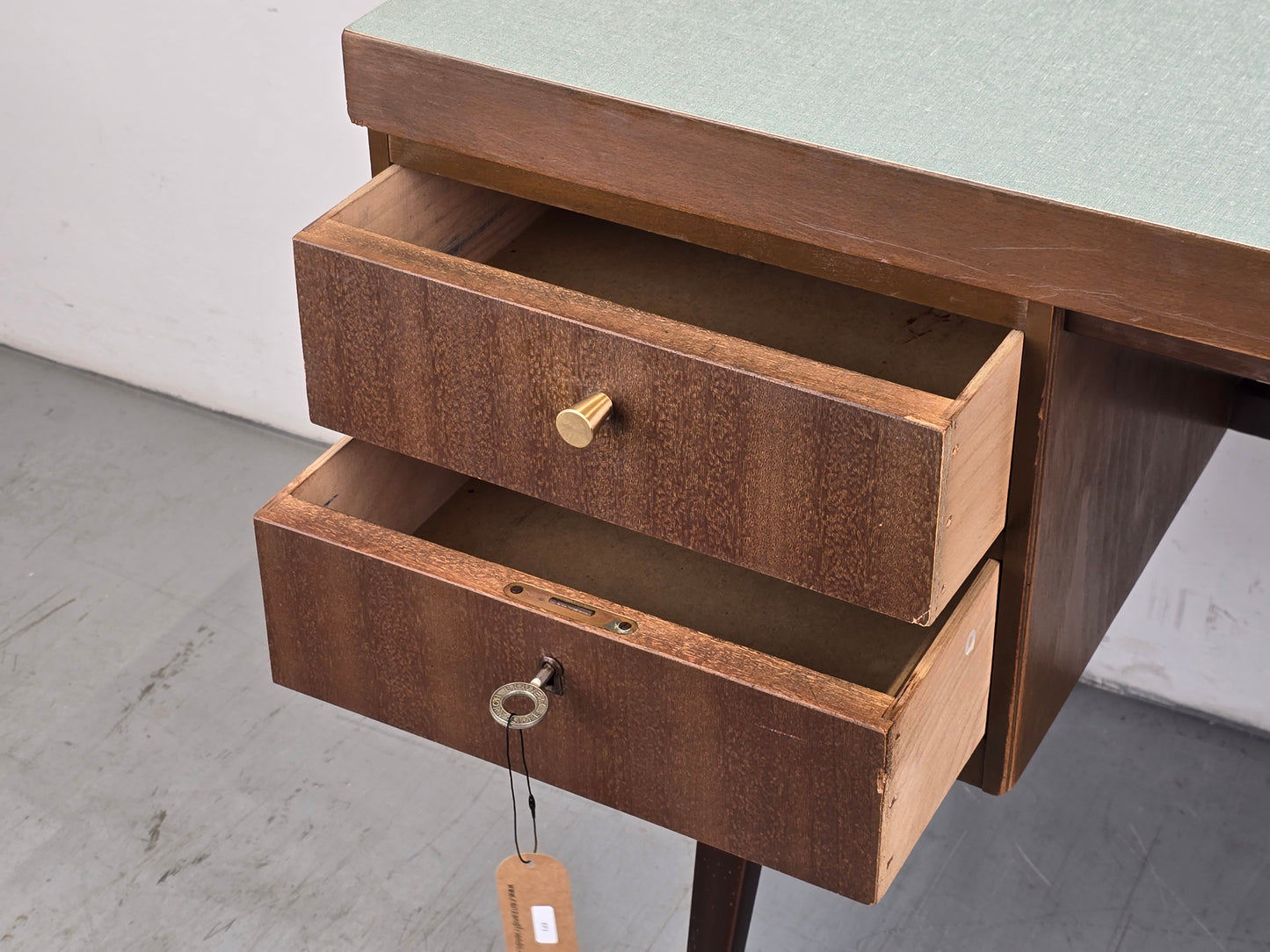 EKA WERK Schreibtisch vintage mid century 60s ddr 1960 tisch büro resopal