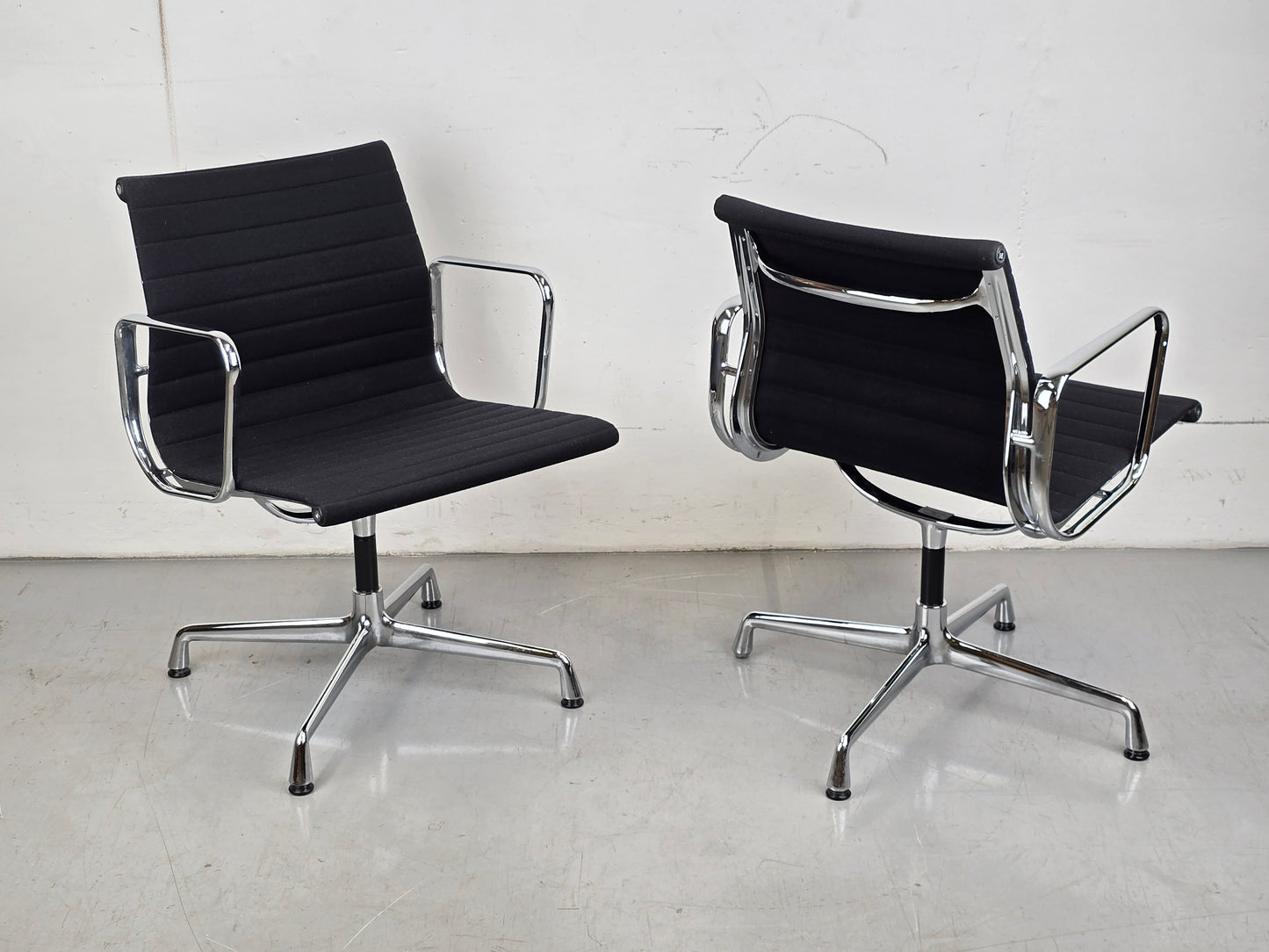 VITRA EAMES STUHL schwarz ea108 bürostuhl Alu chair sessel schwarz Besprechnungsraum Designerstuhl