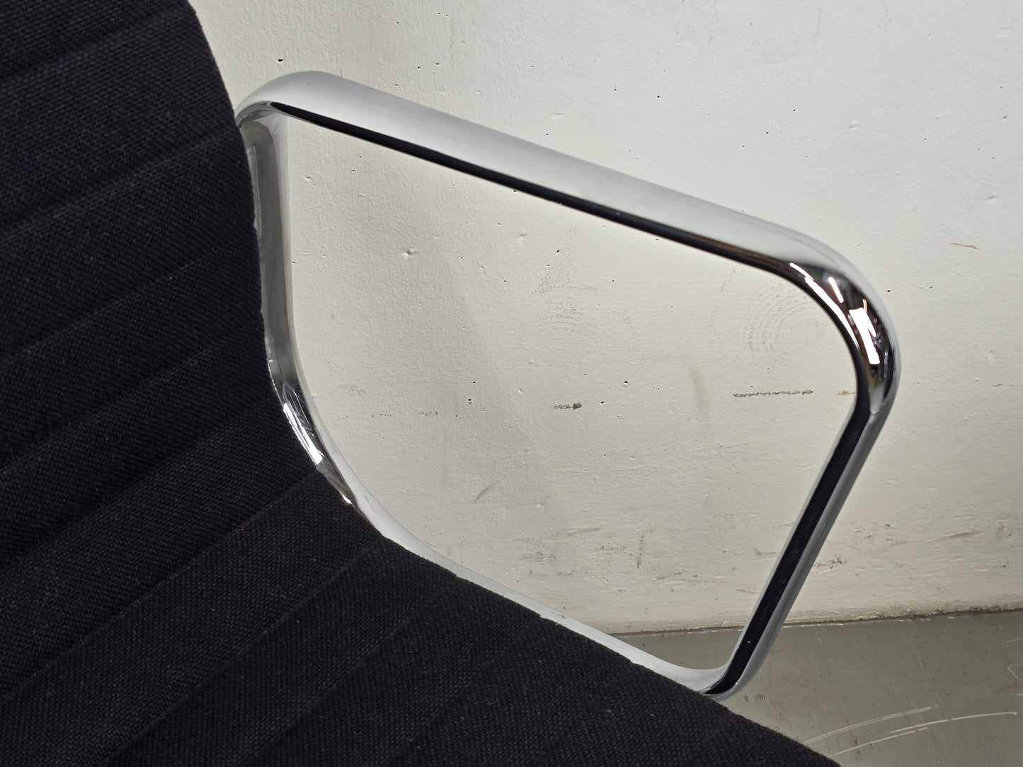 VITRA EAMES STUHL schwarz ea108 bürostuhl Alu chair sessel schwarz Besprechnungsraum Designerstuhl