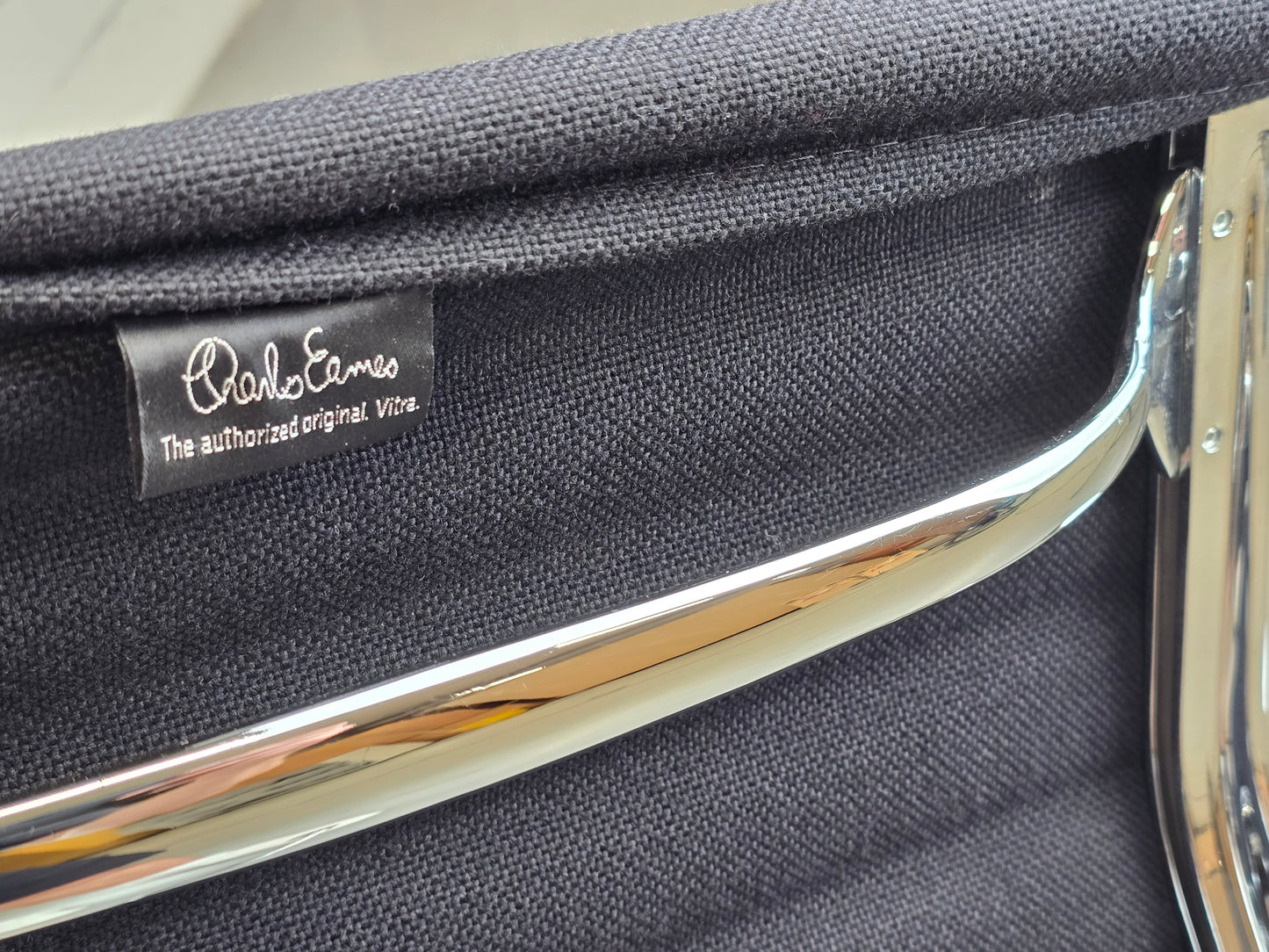 VITRA EAMES STUHL schwarz ea108 bürostuhl Alu chair sessel schwarz Besprechnungsraum Designerstuhl