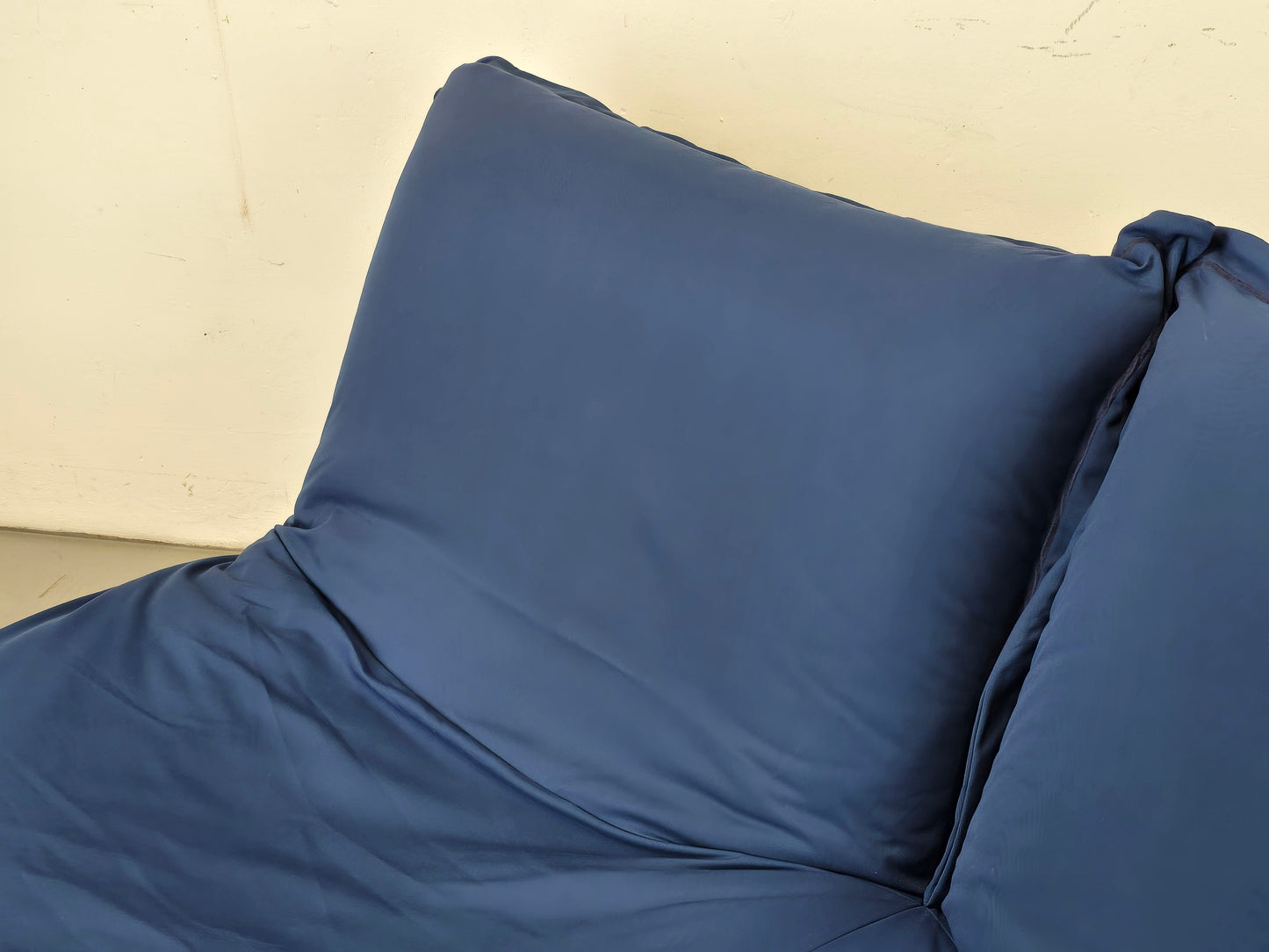 LIGNE ROSET SOFA 2er couch CALIN vintage pascal mourgue blau sitzsack sessel