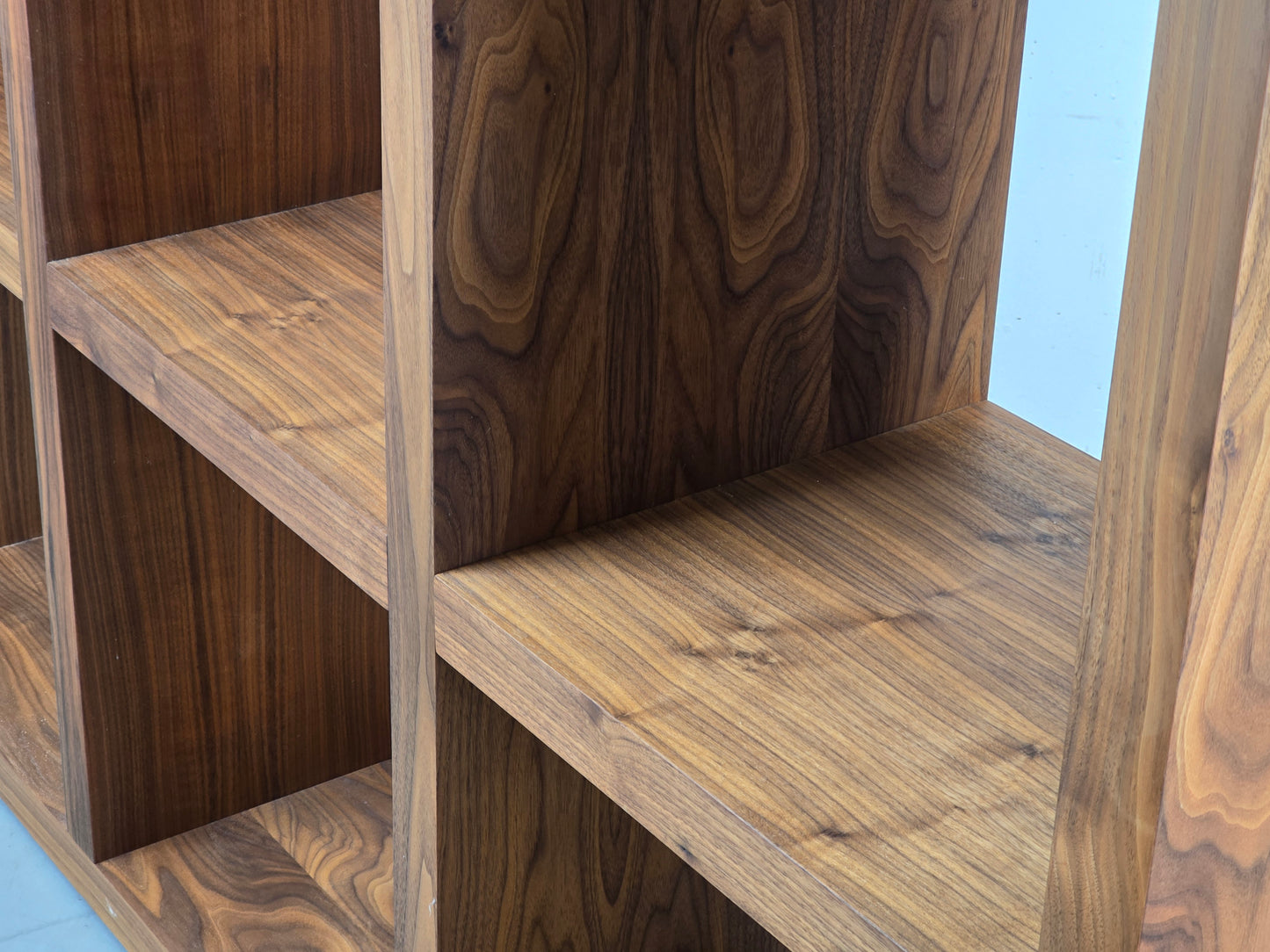 NUSSBAUM REGAL raumteiler würfel holz designer schrank bücher