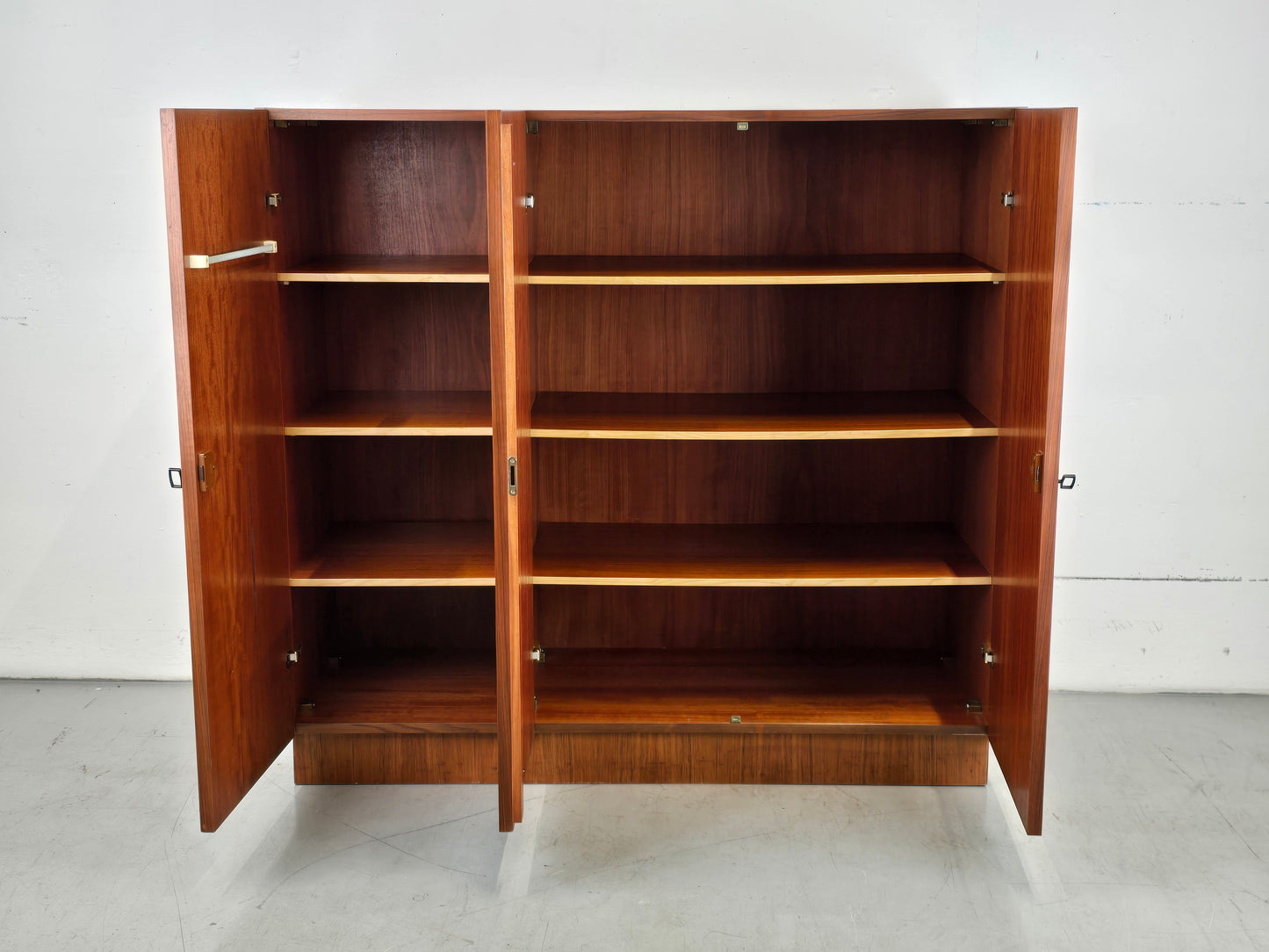 MID CENTURY HIGHBOARD kommode sideboard holz vintage nussbaum 60s