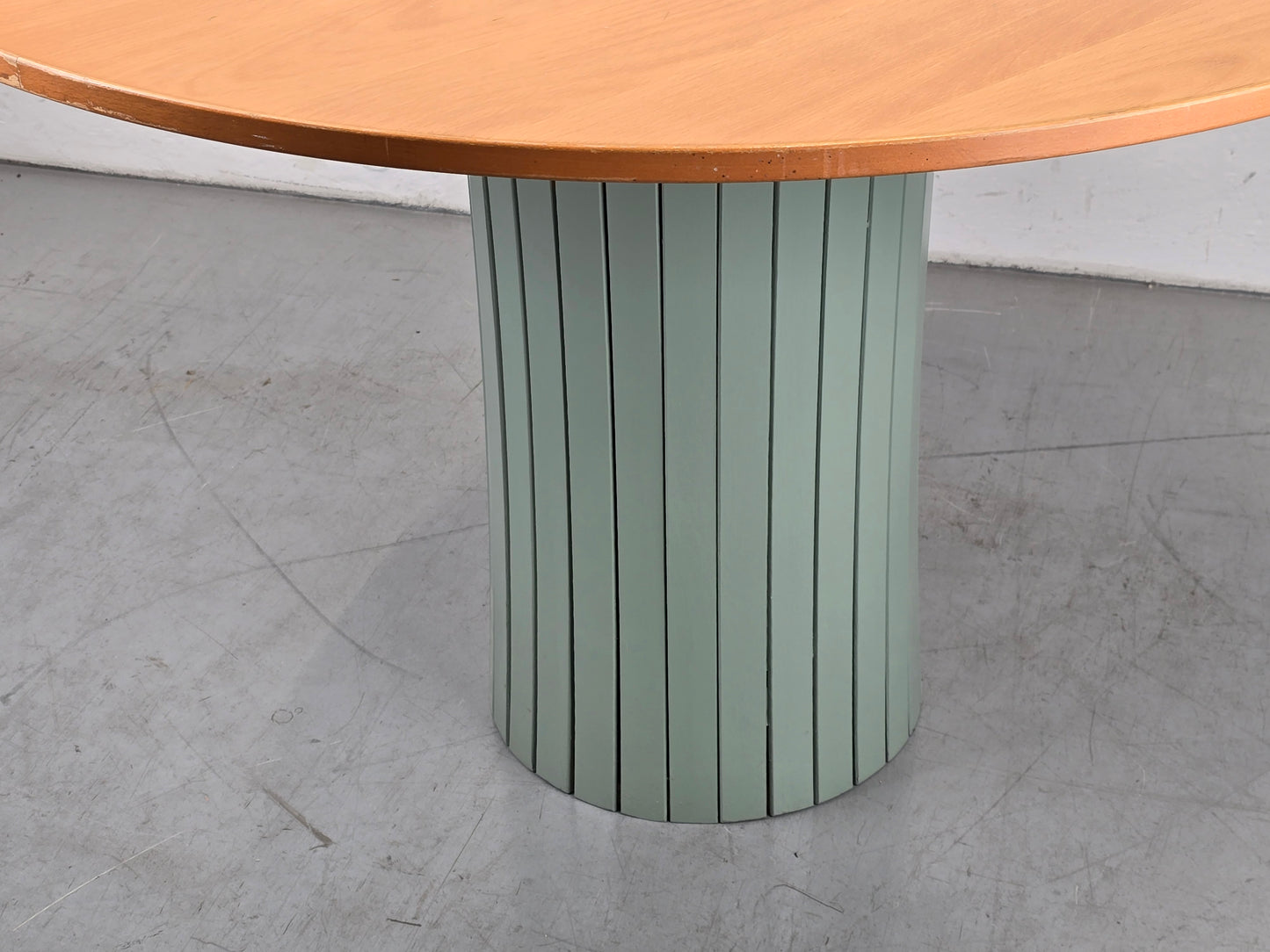 R&F ESSTISCH rund tisch esszimmer salbei upcycling vintage