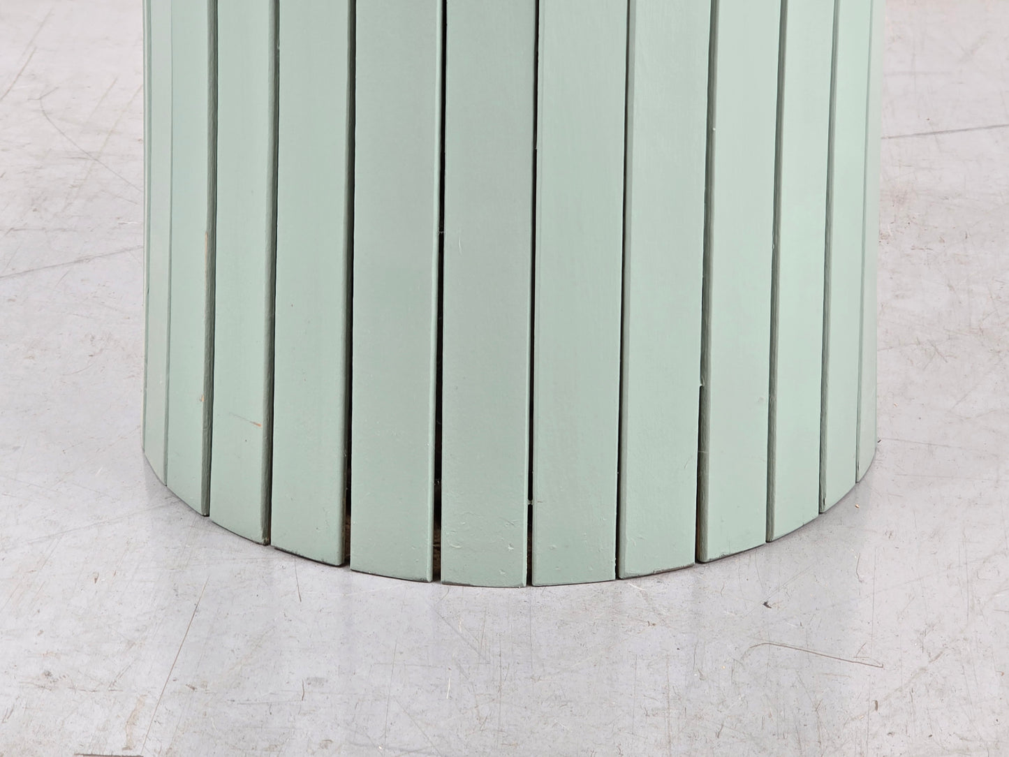 R&F ESSTISCH rund tisch esszimmer salbei upcycling vintage