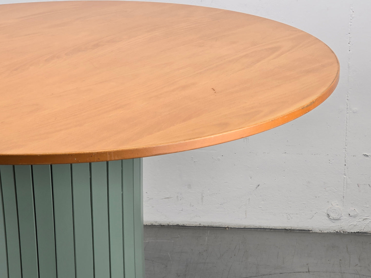 R&F ESSTISCH rund tisch esszimmer salbei upcycling vintage