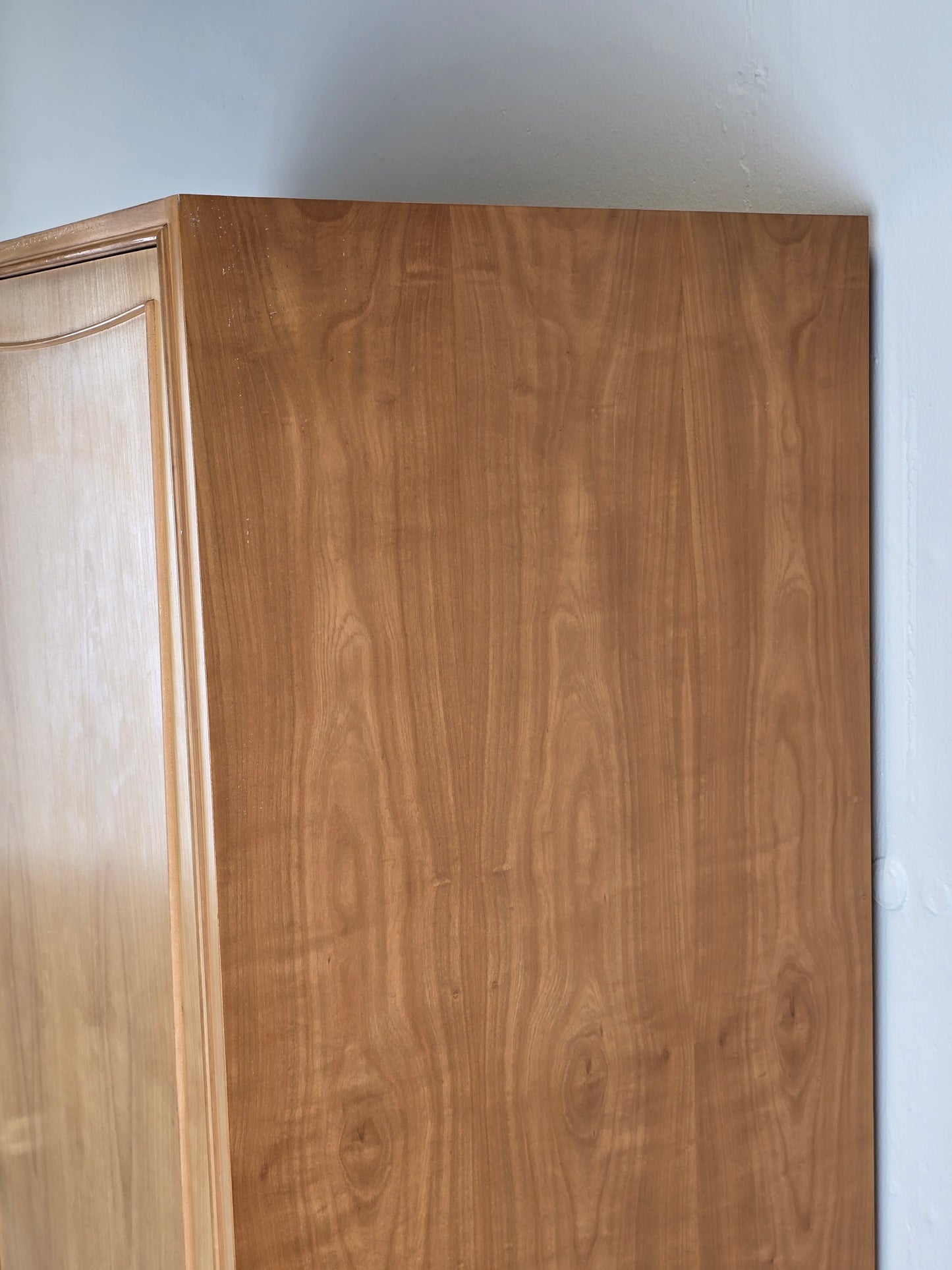 MID CENTURY KLEIDERSCHRANK schrank rüster holz vintage 1960er 60s