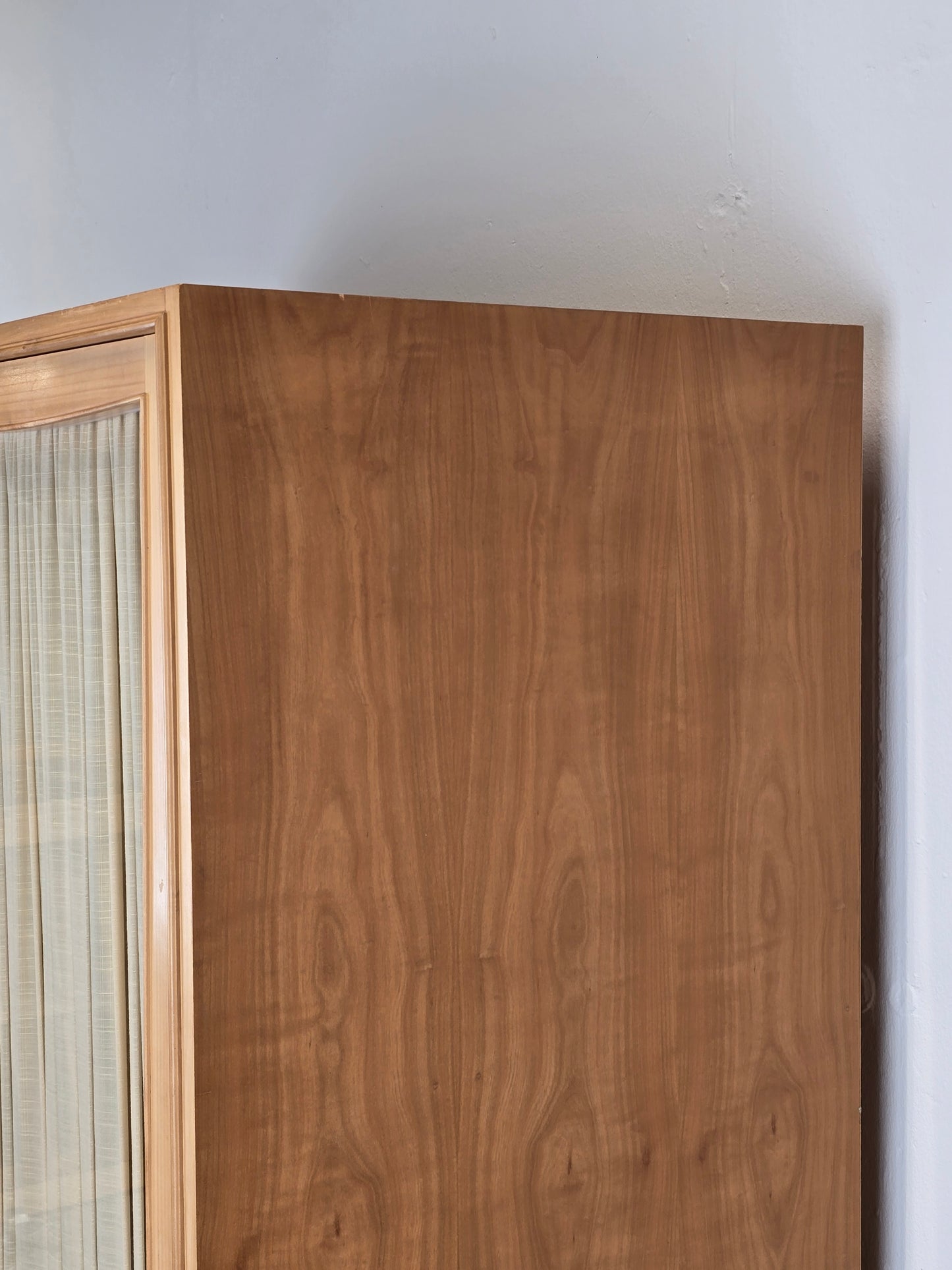 MID CENTURY KLEIDERSCHRANK schrank rüster holz vintage 1960er 60s