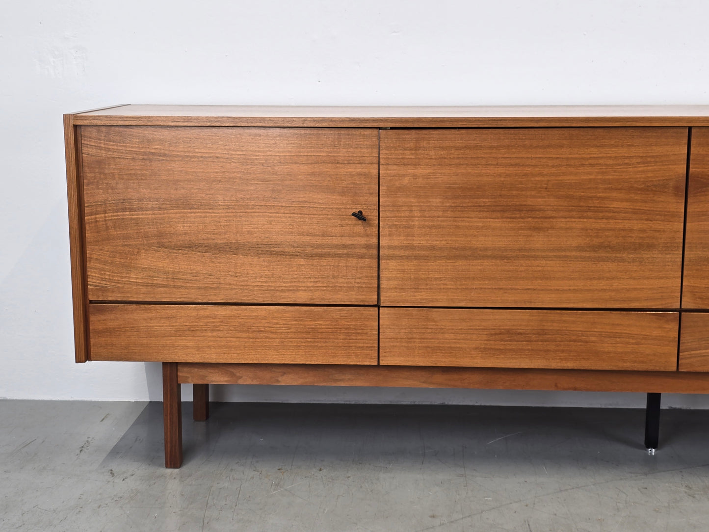 MID CENTURY SIDEBOARD nussbaum holz kommode tv vintage 1960er