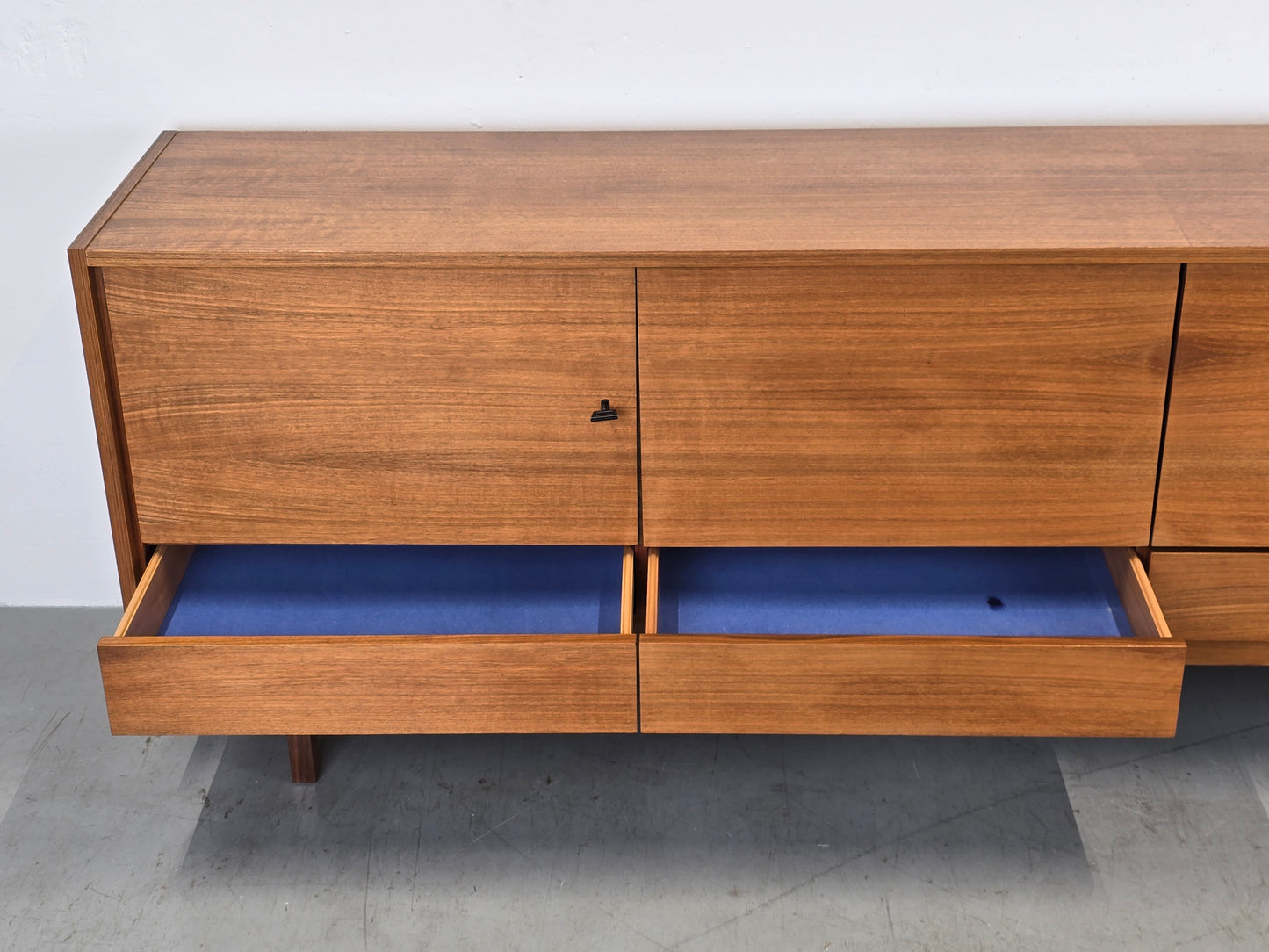 MID CENTURY SIDEBOARD nussbaum holz kommode tv vintage 1960er