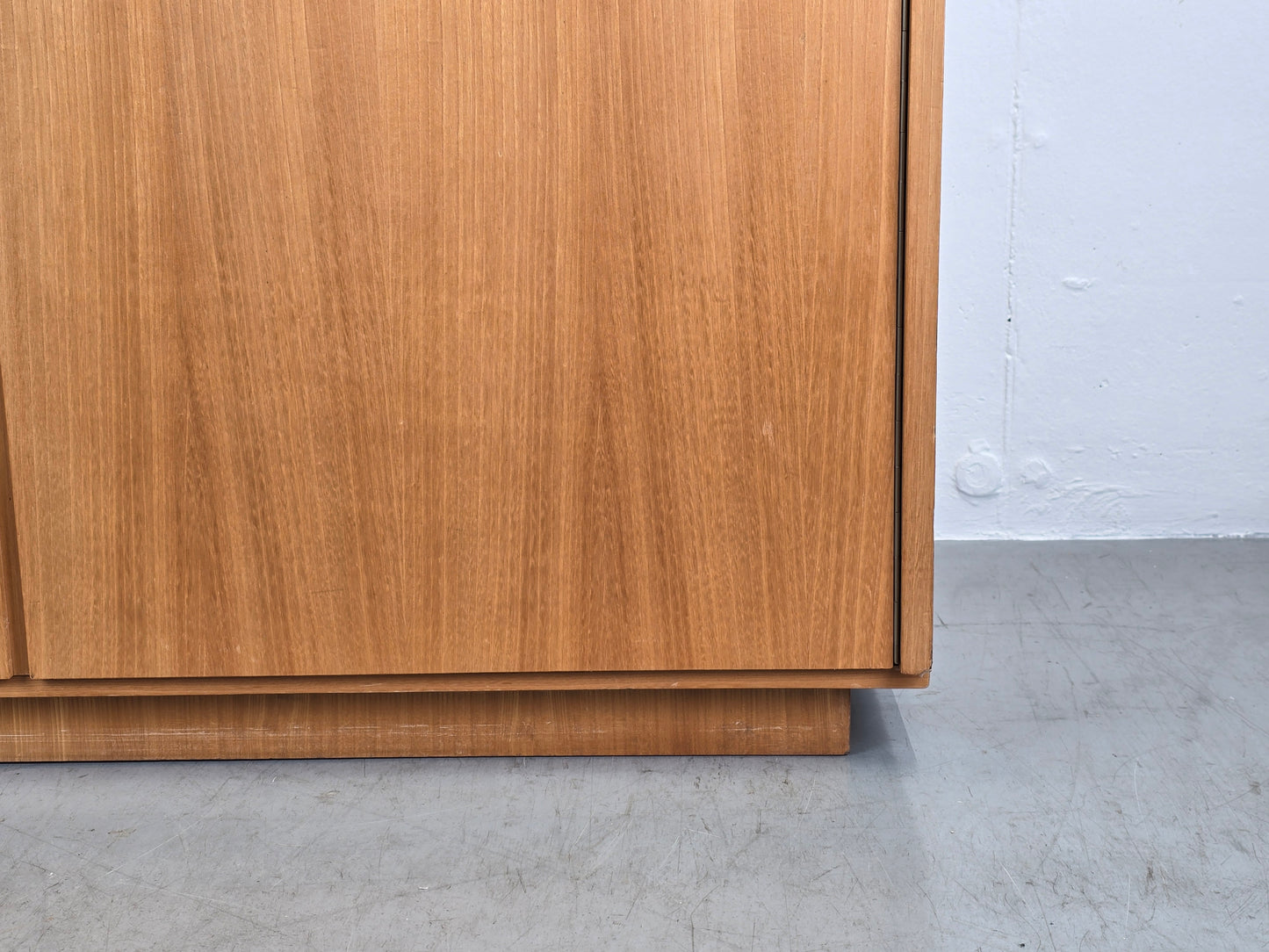 VINTAGE KLEIDERSCHRANK holz schrank rüster 1960er mid century