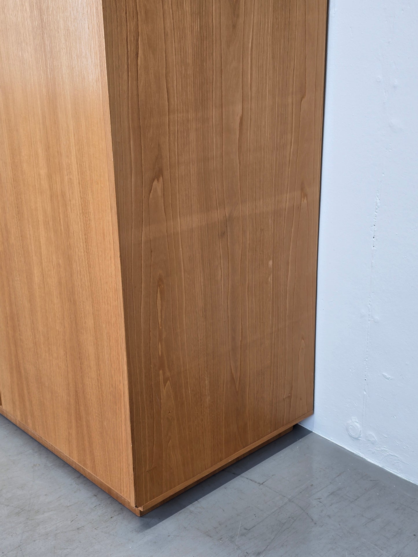 VINTAGE KLEIDERSCHRANK holz schrank rüster 1960er mid century