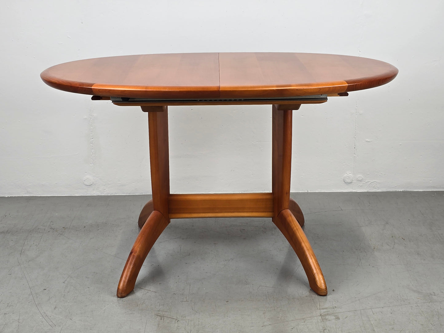 KIRSCHBAUM HOLZ ESSTISCH oval vintage kirsche esszimmer ausziehbar