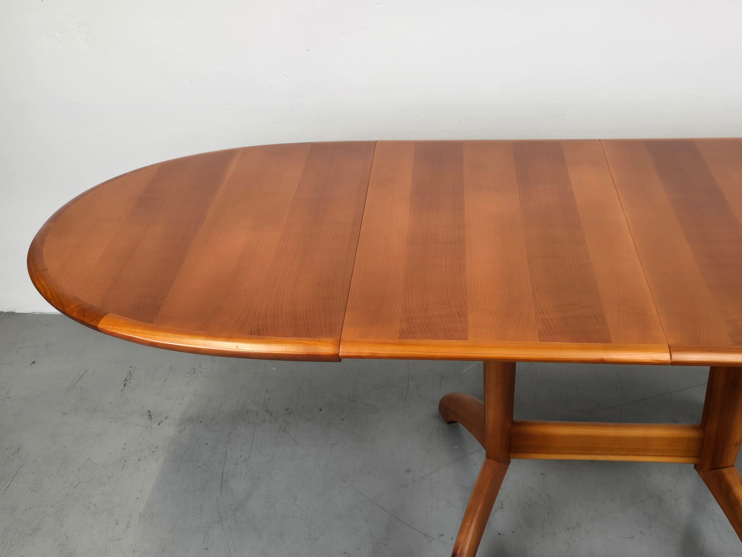 KIRSCHBAUM HOLZ ESSTISCH oval vintage kirsche esszimmer ausziehbar