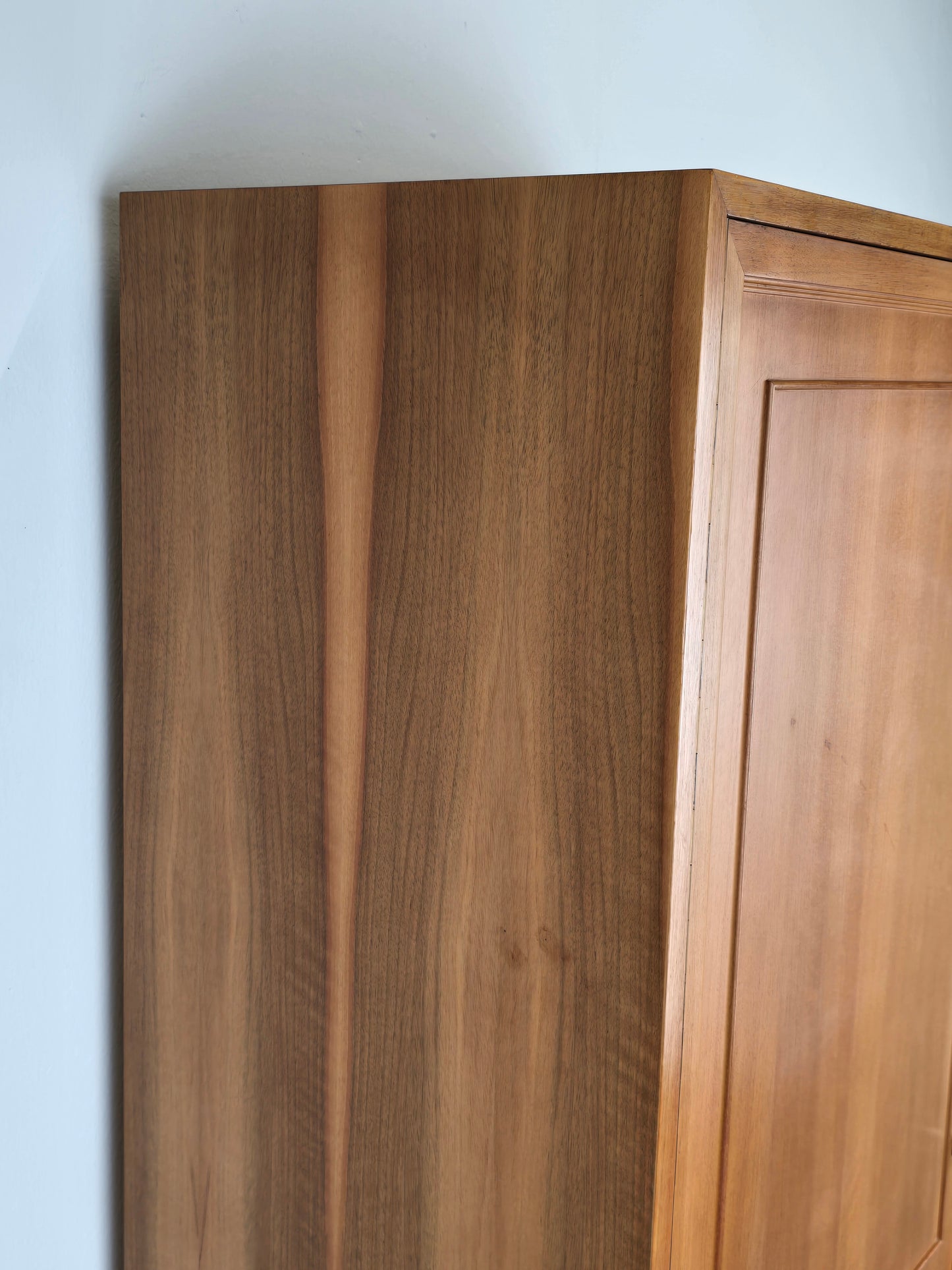 VINTAGE KLEIDERSCHRANK schrank nussbaum holz schmal Küchenschrank