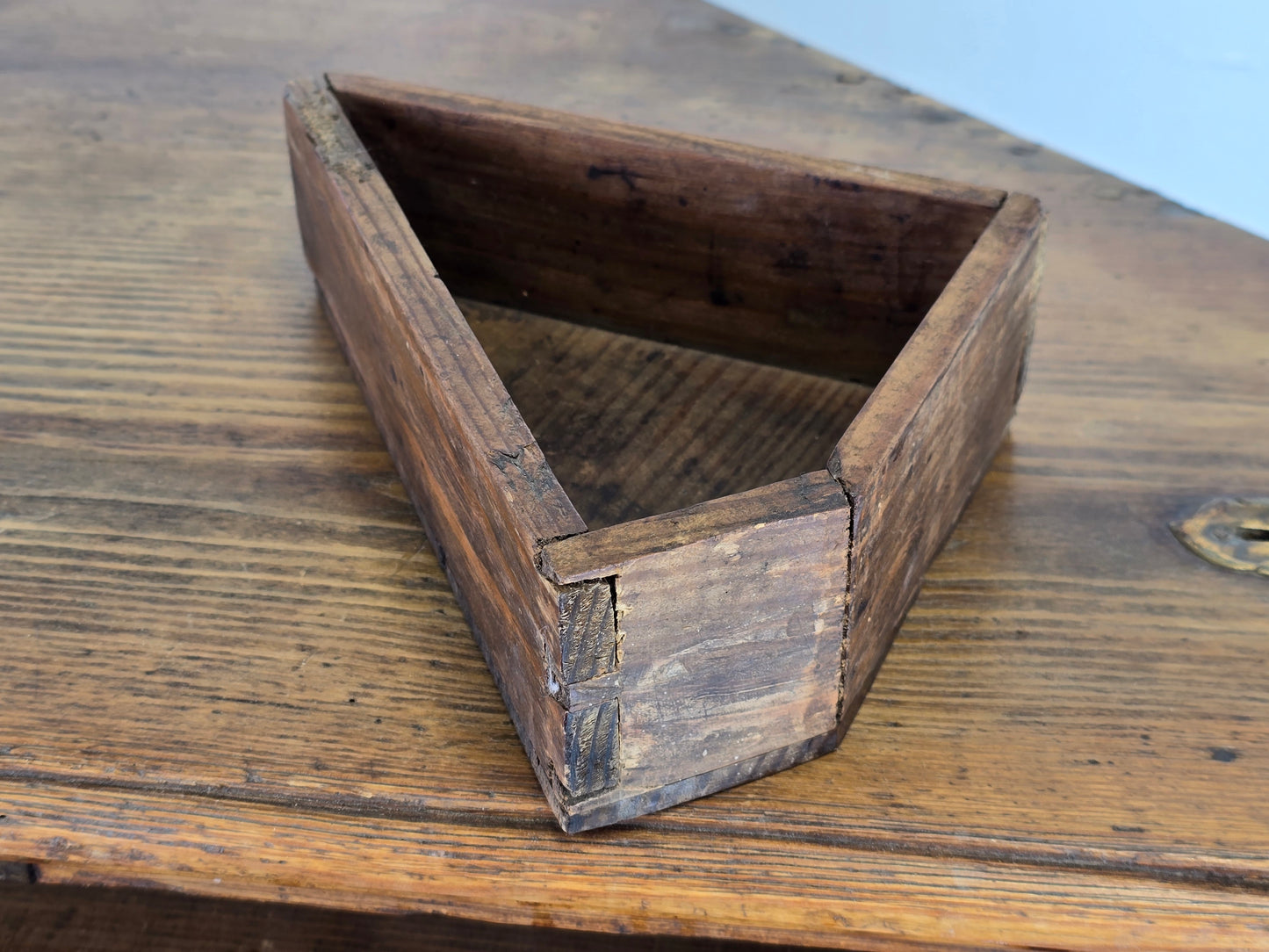 ANTIKE KOMMODE eckkommode schrank eckschrank vintage münz einwurf versteck