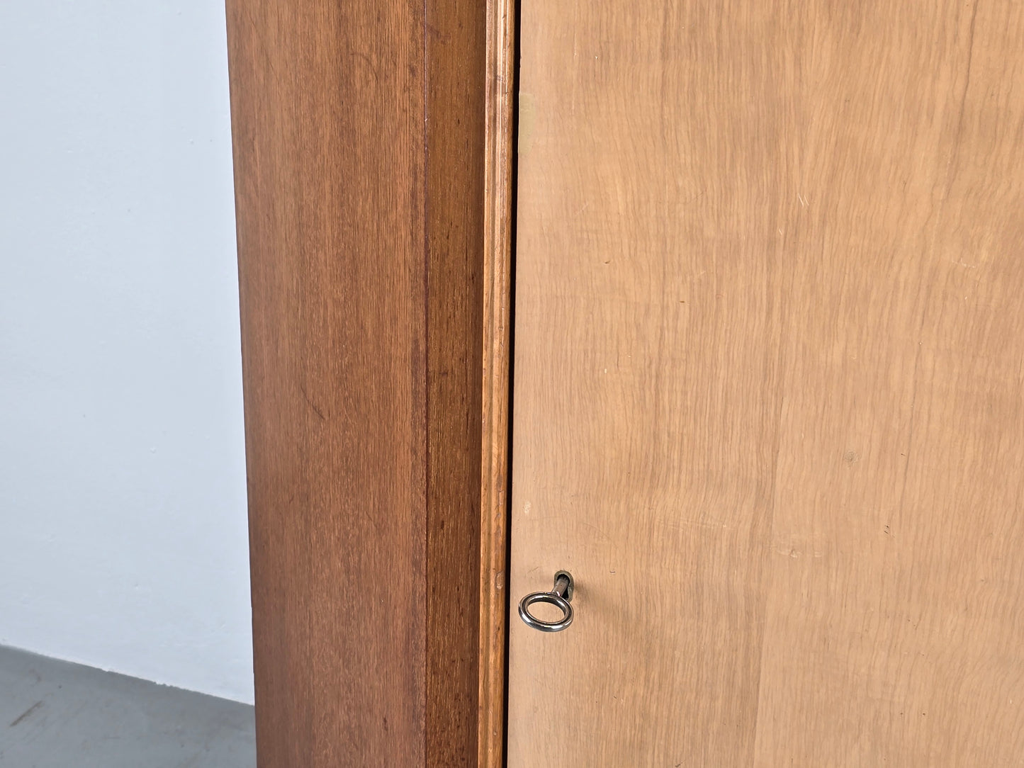 VINTAGE ECKSCHRANK kleiderschrank 1950er holz schrank eck kommode