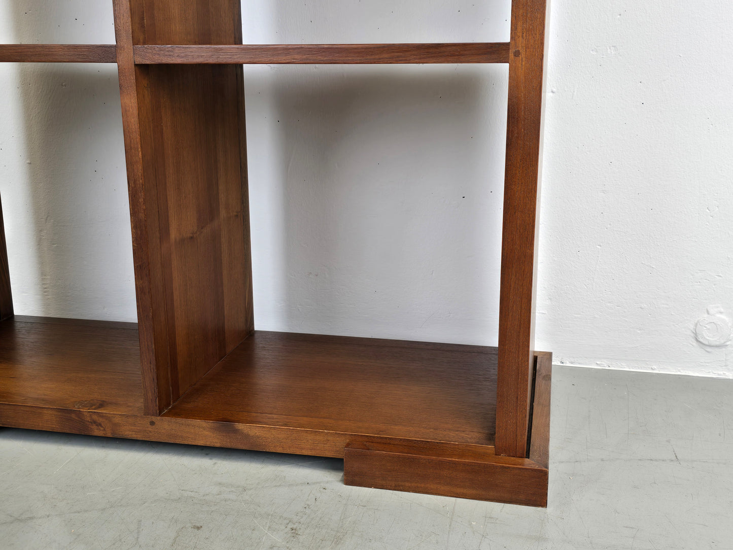 KOLONIE MÖBEL holz nussbaum regal schrank bücherregal Bibliothek