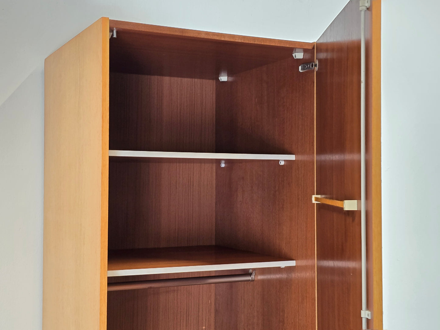 VINTAGE KLEIDERSCHRANK schrank rüster holz schmal Küchenschrank