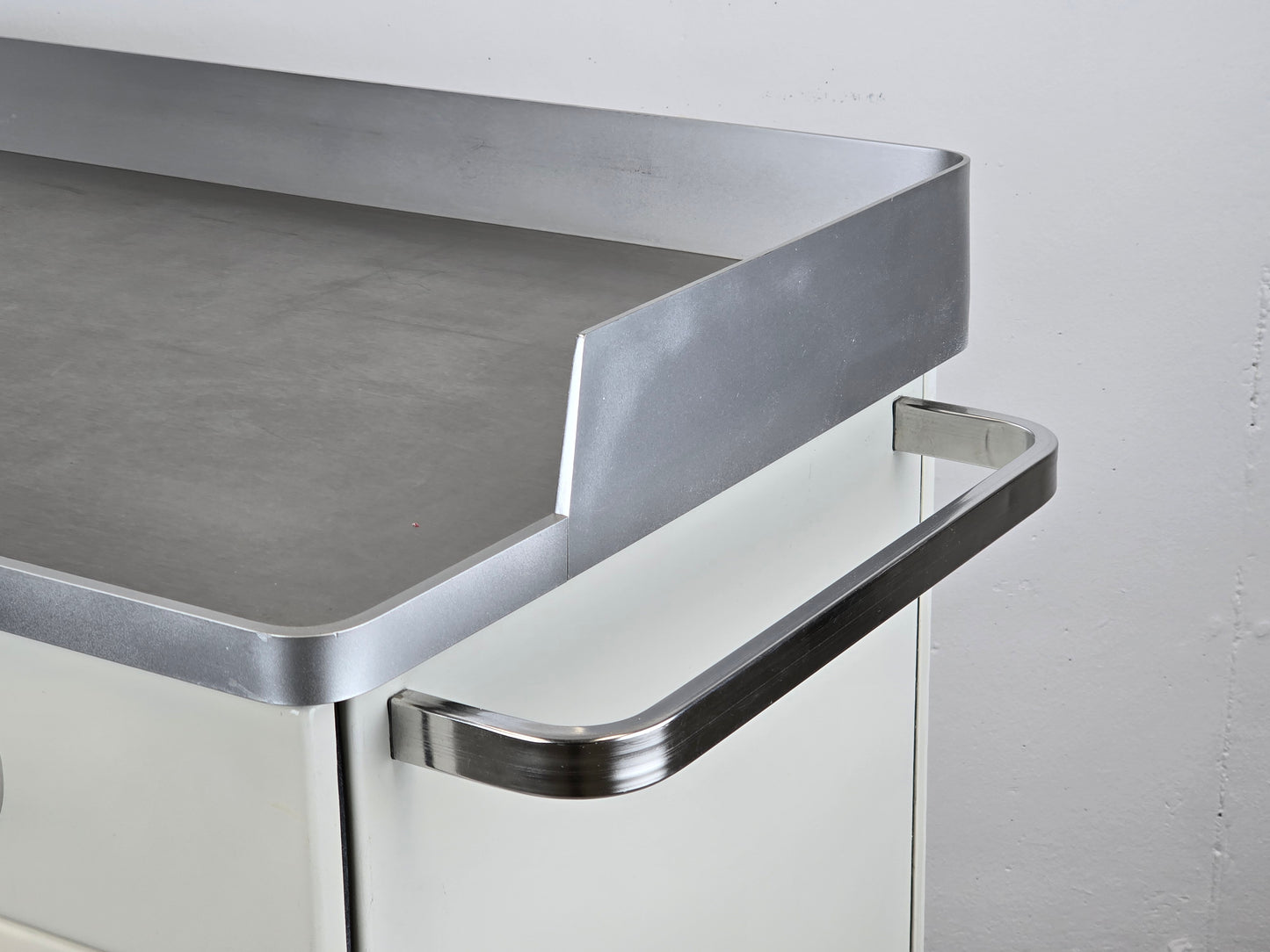 MAQUET KOMMODE wagen medizin schrank weiß sideboard industrial servierwagen