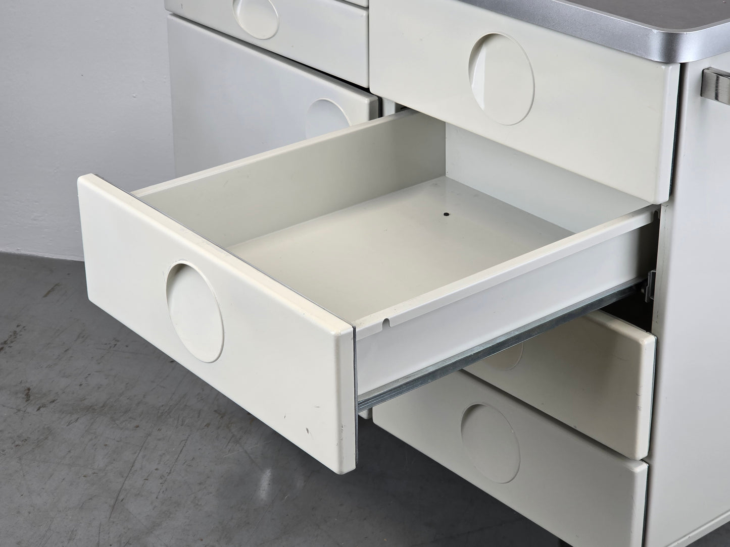 MAQUET KOMMODE wagen medizin schrank weiß sideboard industrial servierwagen