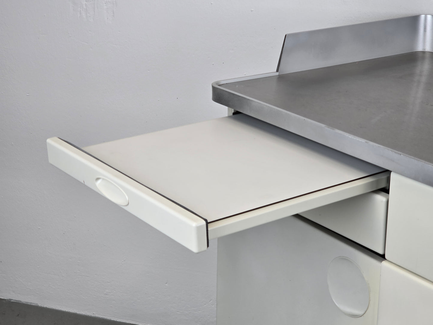 MAQUET KOMMODE wagen medizin schrank weiß sideboard industrial servierwagen