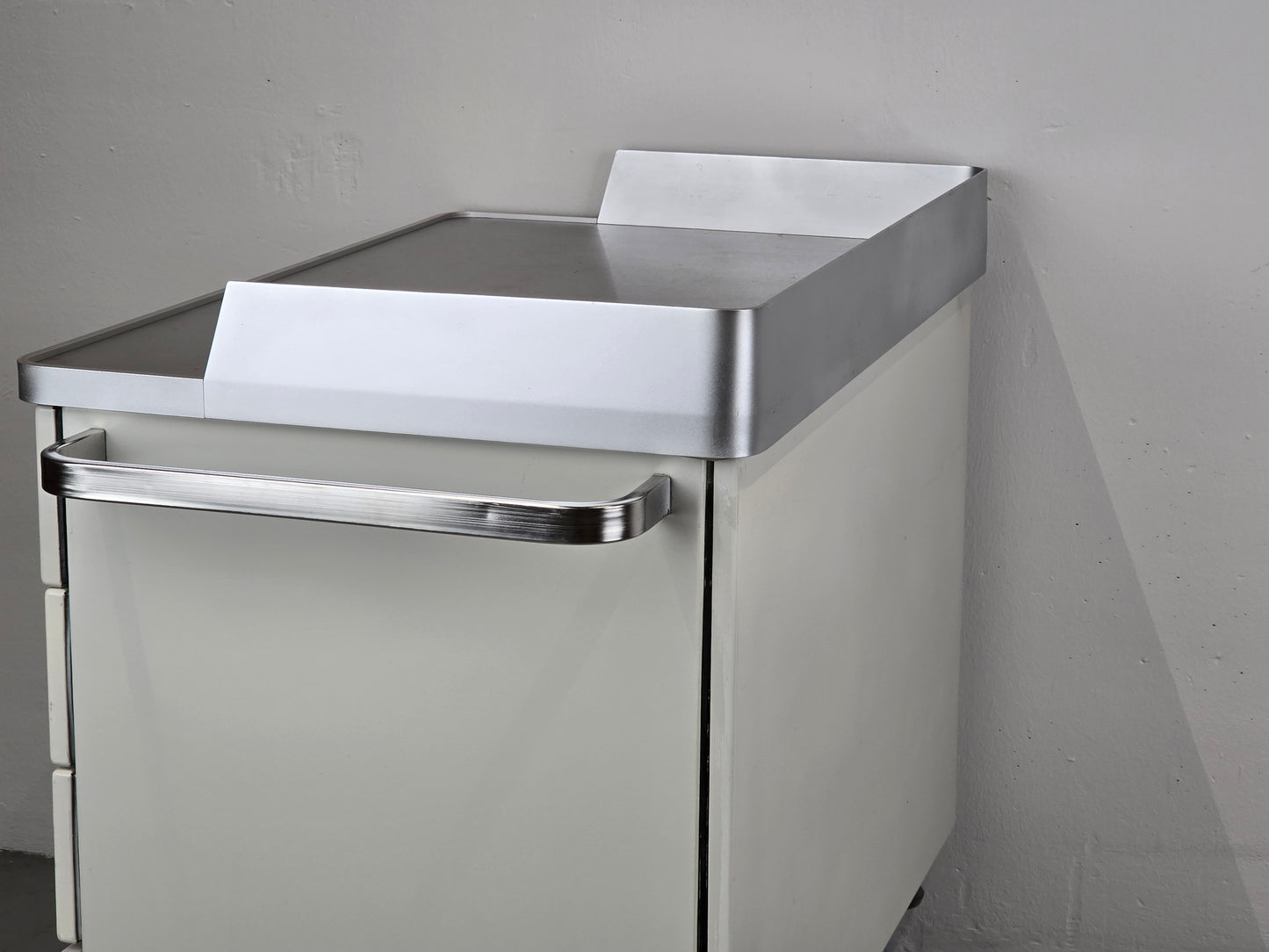 MAQUET KOMMODE wagen medizin schrank weiß sideboard industrial servierwagen