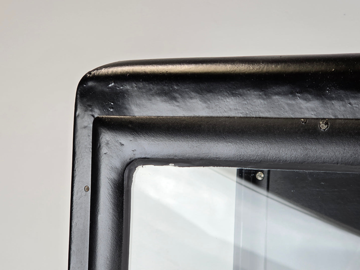 ANTIKE VITRINE medizinschrank schrank metall schwarz spint vintage industriel