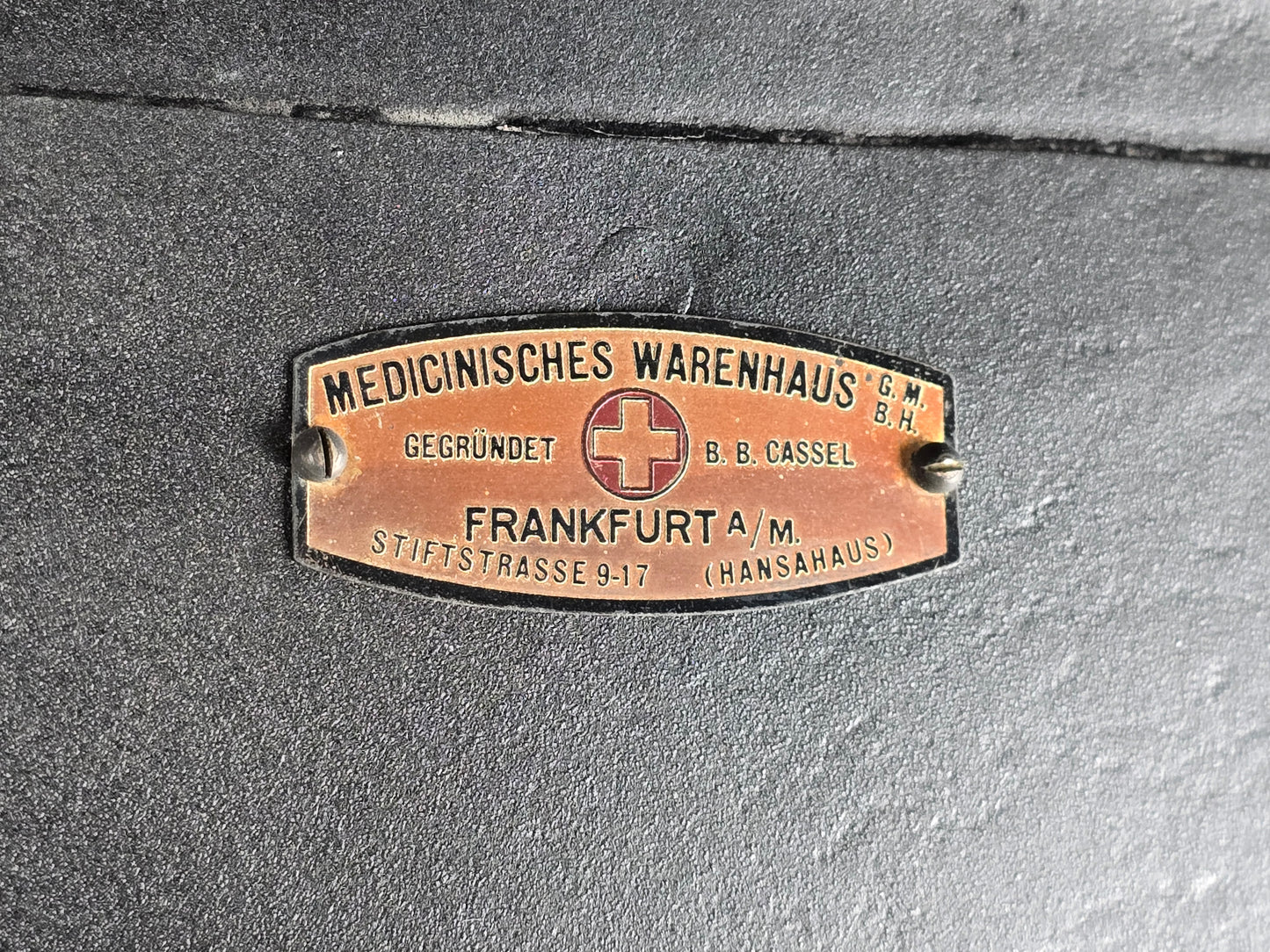 ANTIKE VITRINE medizinschrank schrank metall schwarz spint vintage industriel