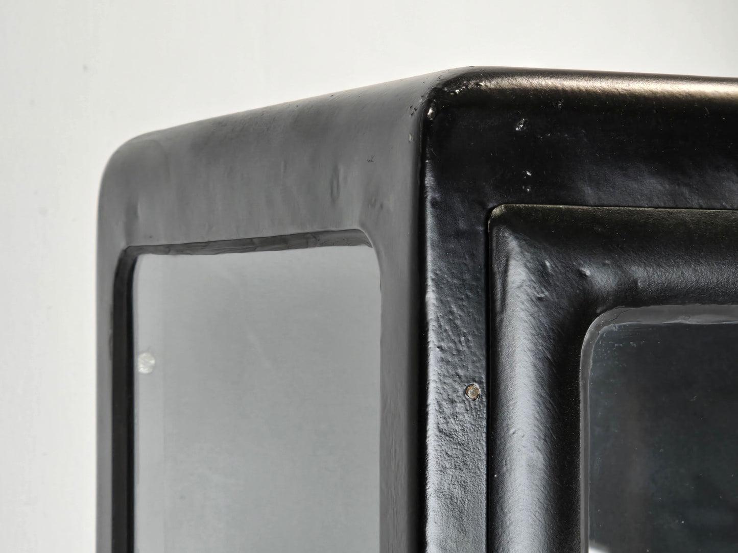 ANTIKE VITRINE medizinschrank schrank metall schwarz spint vintage industriel