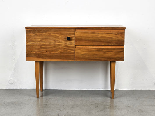 MID CENTURY MINI SIDEBOARD nussbaum kommode schränckchen vintage