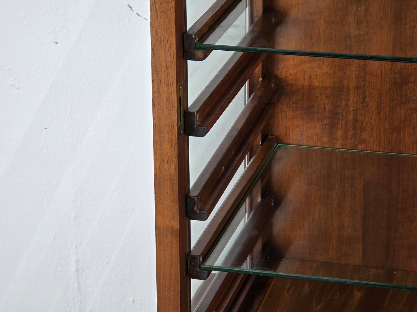 ANTIK VITRINE holz kommode schränckchen vitrinenschrank vintage