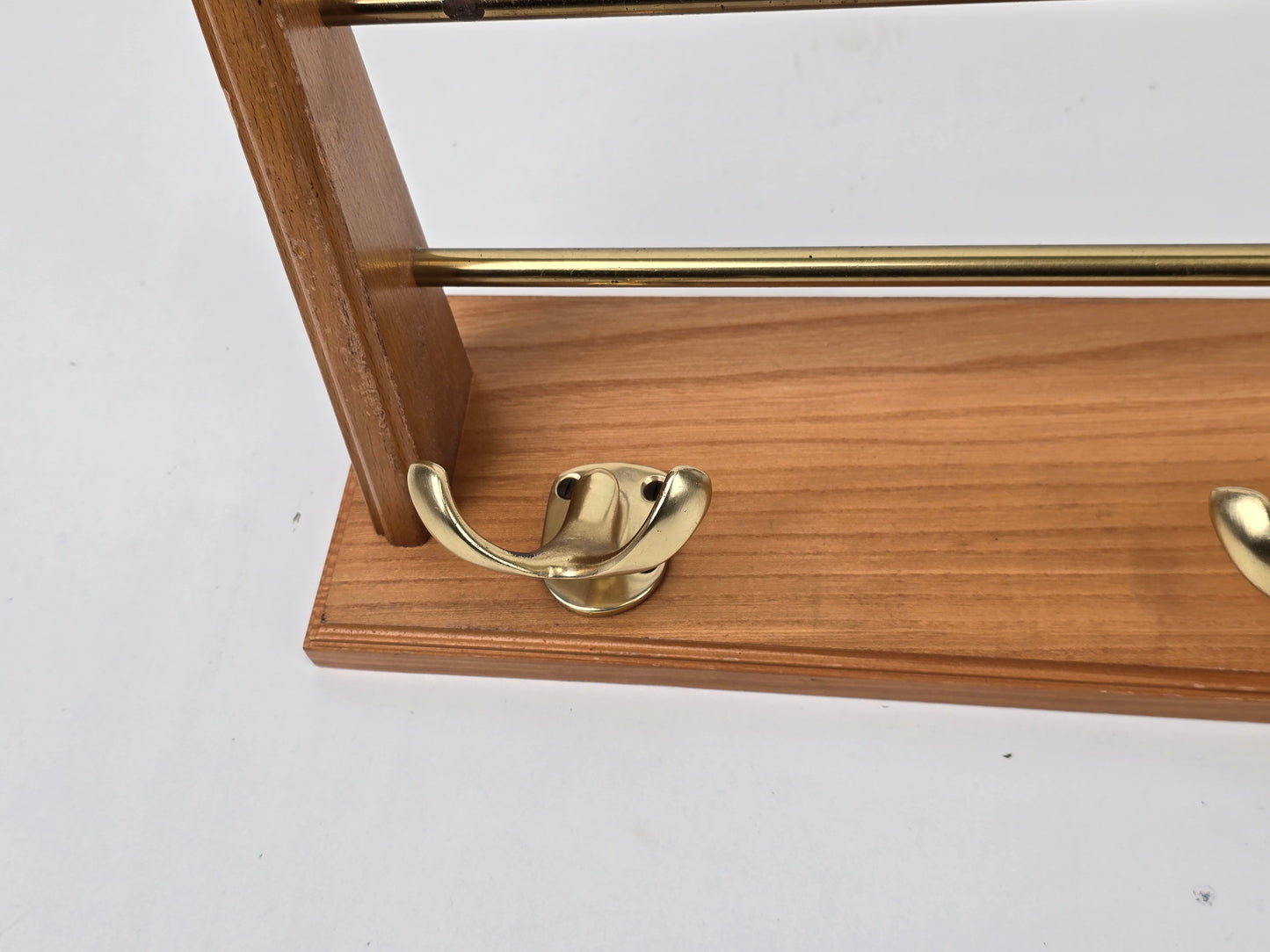 VINTAGE GARDEROBE hutablage mid century hacken holz gold messing flur