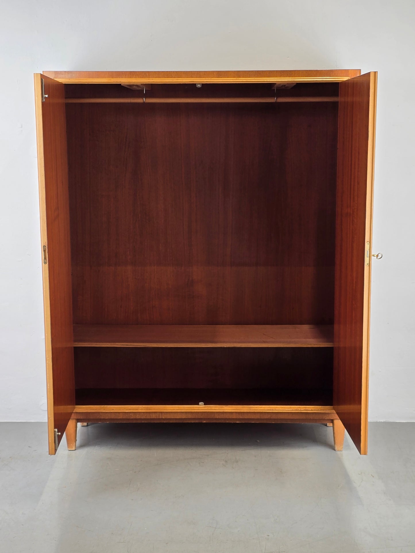 VINTAGE KLEIDERSCHRANK holz schrank Teak 1960er mid century