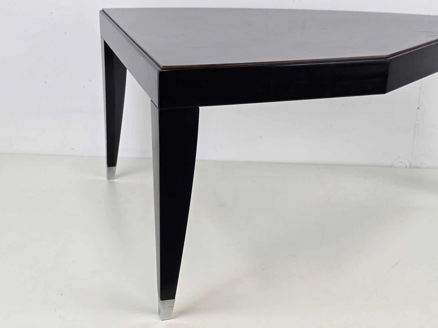 VINTAGE COUCHTISCH wohnzimmer tisch schwarz sofa pflanzen beistelltisch