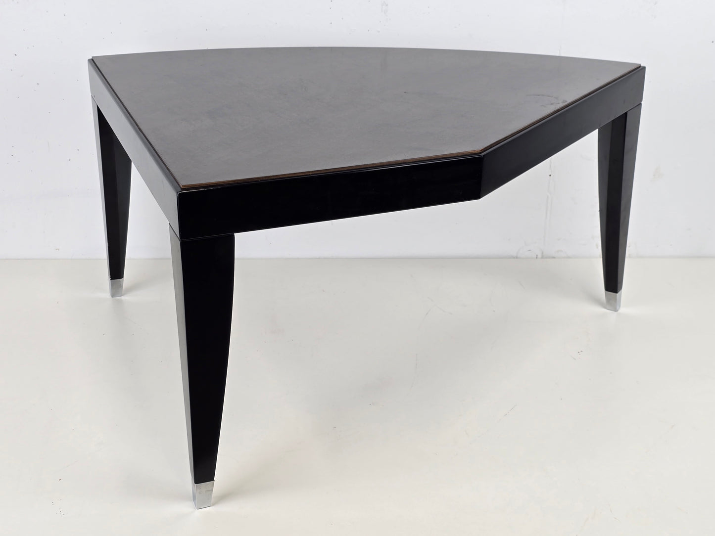 VINTAGE COUCHTISCH wohnzimmer tisch schwarz sofa pflanzen beistelltisch