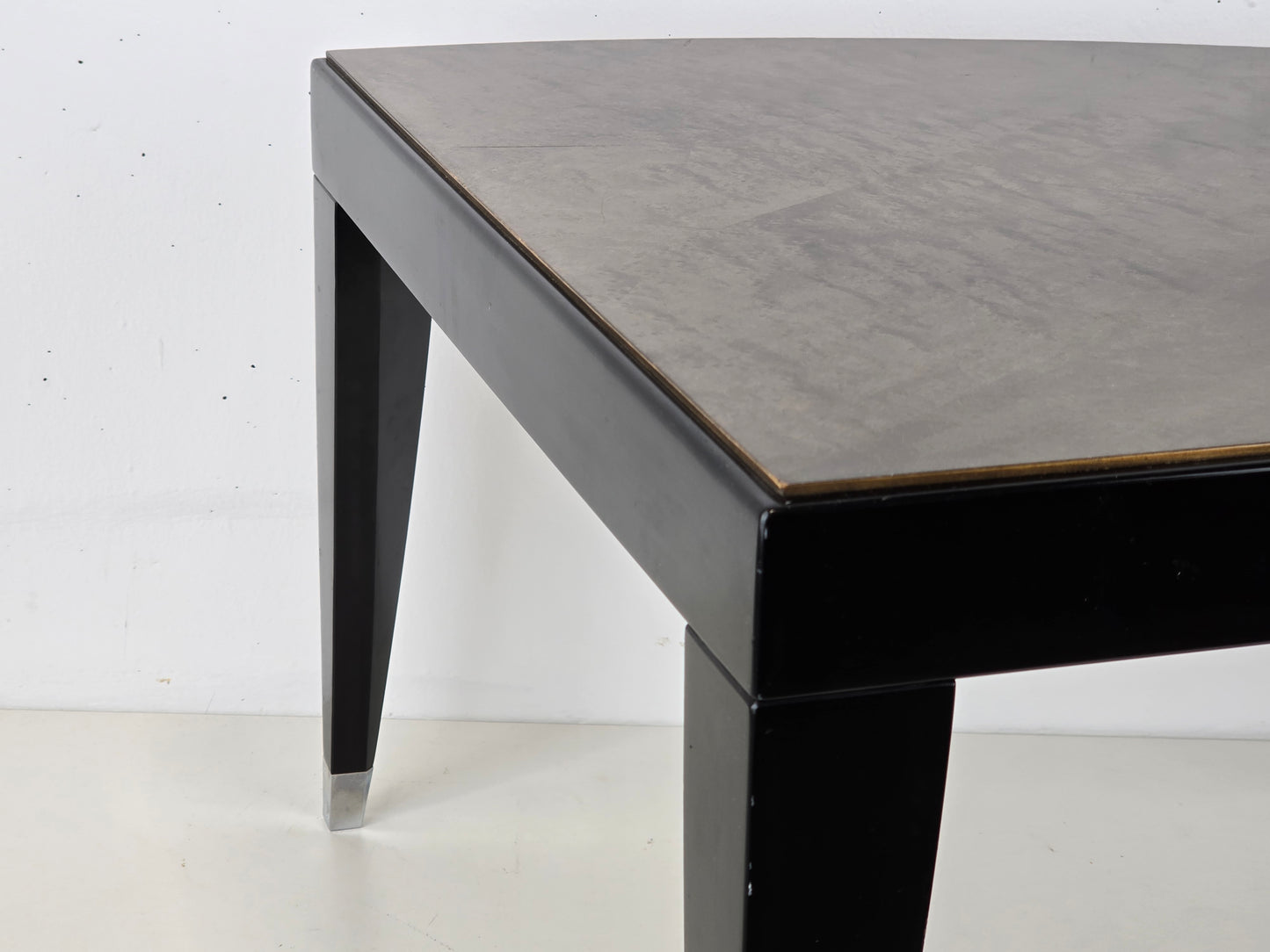 VINTAGE COUCHTISCH wohnzimmer tisch schwarz sofa pflanzen beistelltisch