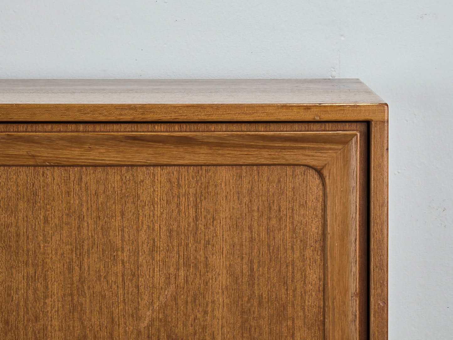 MID CENUTURY TEAK SIDEBOARD low tv board vintage dänish kommode