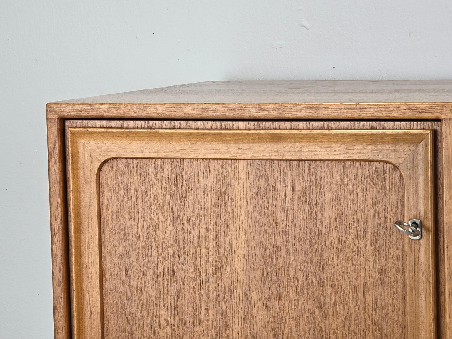 MID CENUTURY TEAK SIDEBOARD low tv board vintage dänish kommode
