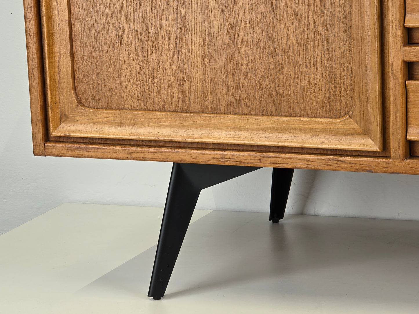 MID CENUTURY TEAK SIDEBOARD low tv board vintage dänish kommode