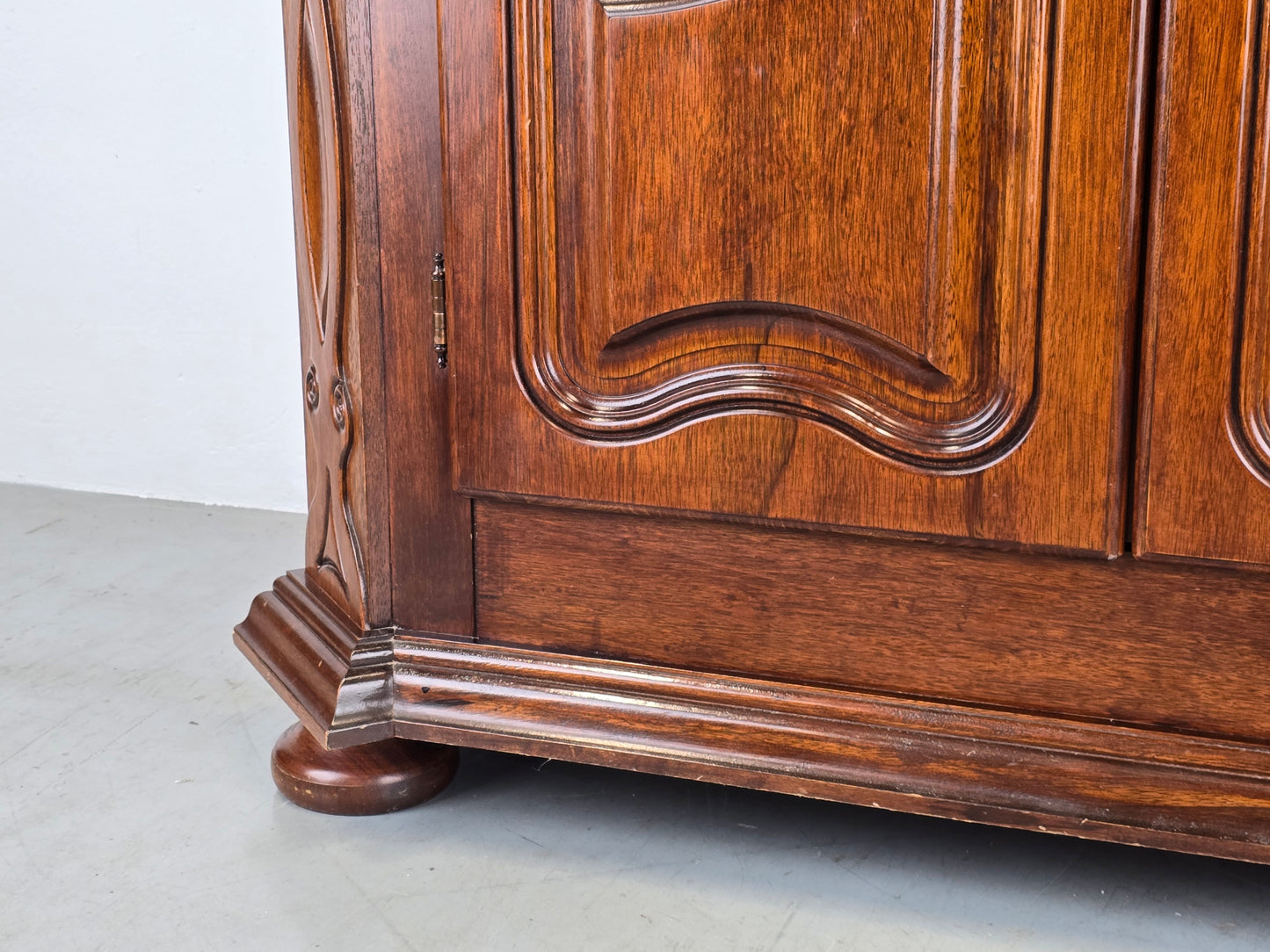 VINTAGE KLEIDERSCHRANK schrank holz antik hochzeitsschrank dunkelbraun