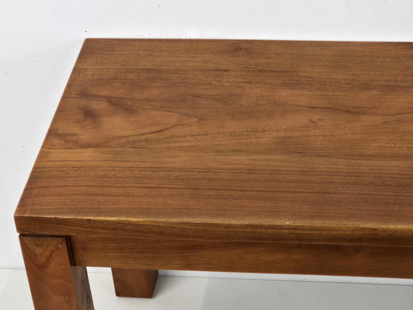 KOLONIE MÖBEL SITZBANK nussbaum holz massiv bank stuhl hocker tisch couchtisch