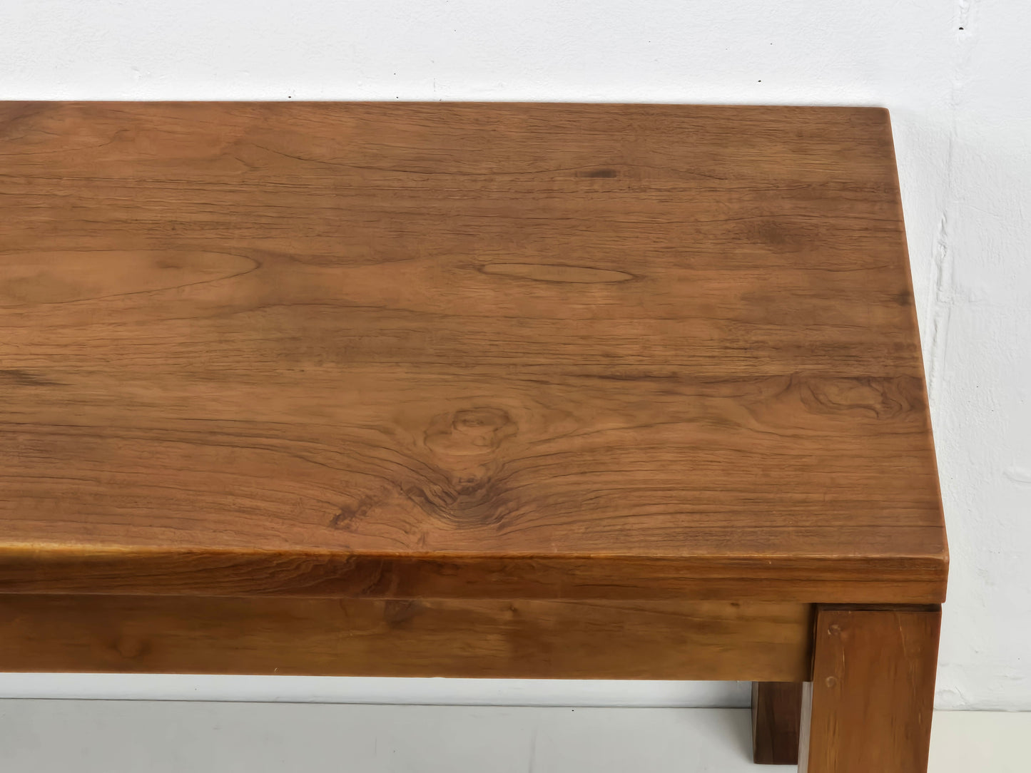 KOLONIE MÖBEL SITZBANK nussbaum holz massiv bank stuhl hocker tisch couchtisch