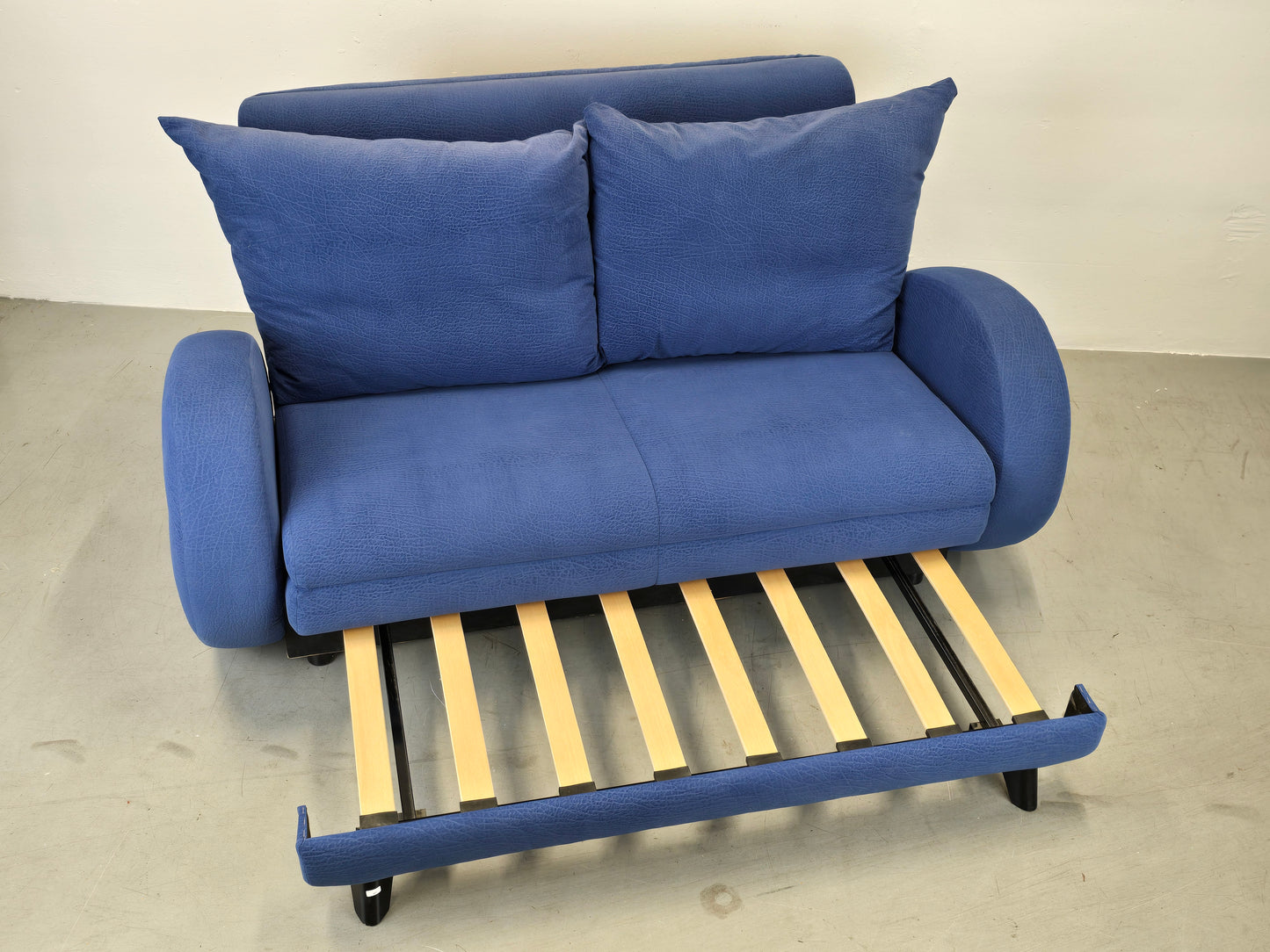 BRETZ POPEYE SCHLAFSOFA royal blau sofa couch 2sitzer designer