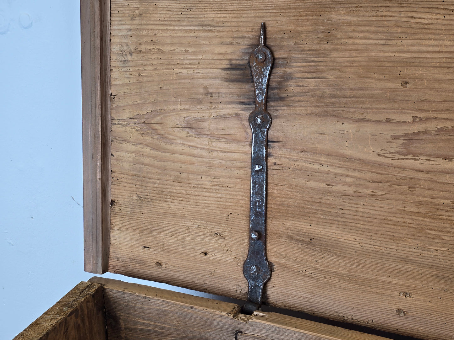 ANTIKE TRUHE holz volholz kiste bauern wäsche hochzeits vintage tirol