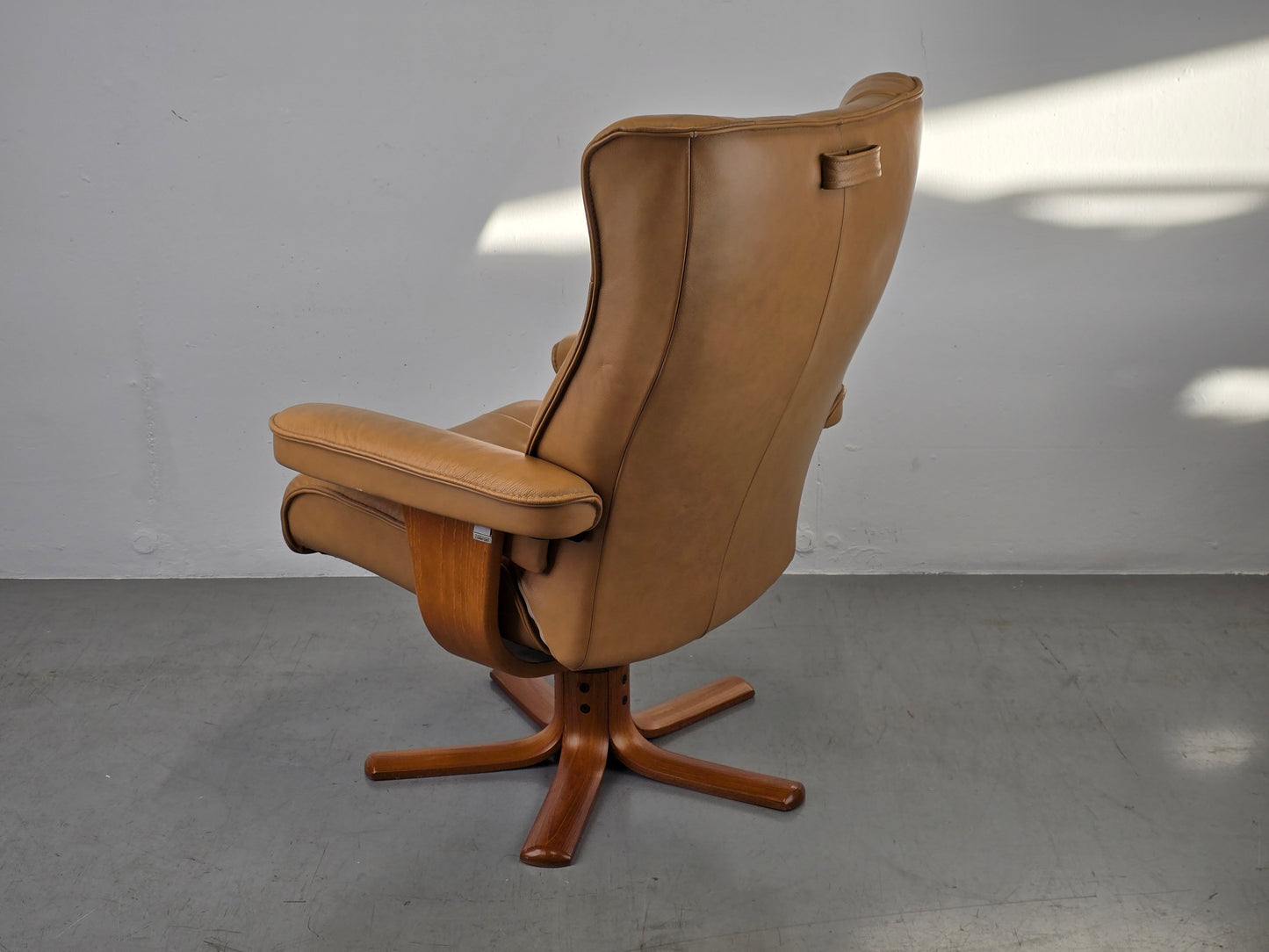 NORTHEN COMFORT SESSEL beige stuhl tv leder teak designer holz stressless Hjort Knudsen
