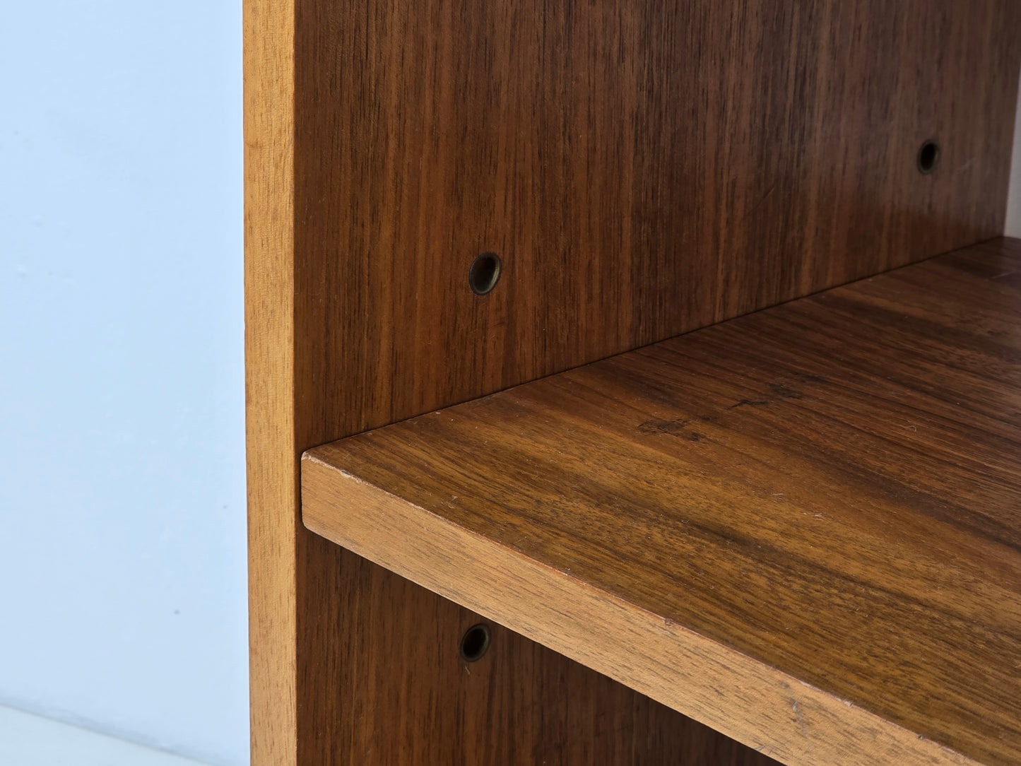VINTAGE WANDREGAL hängeschrank hängeregal bücher nuss holz mid century