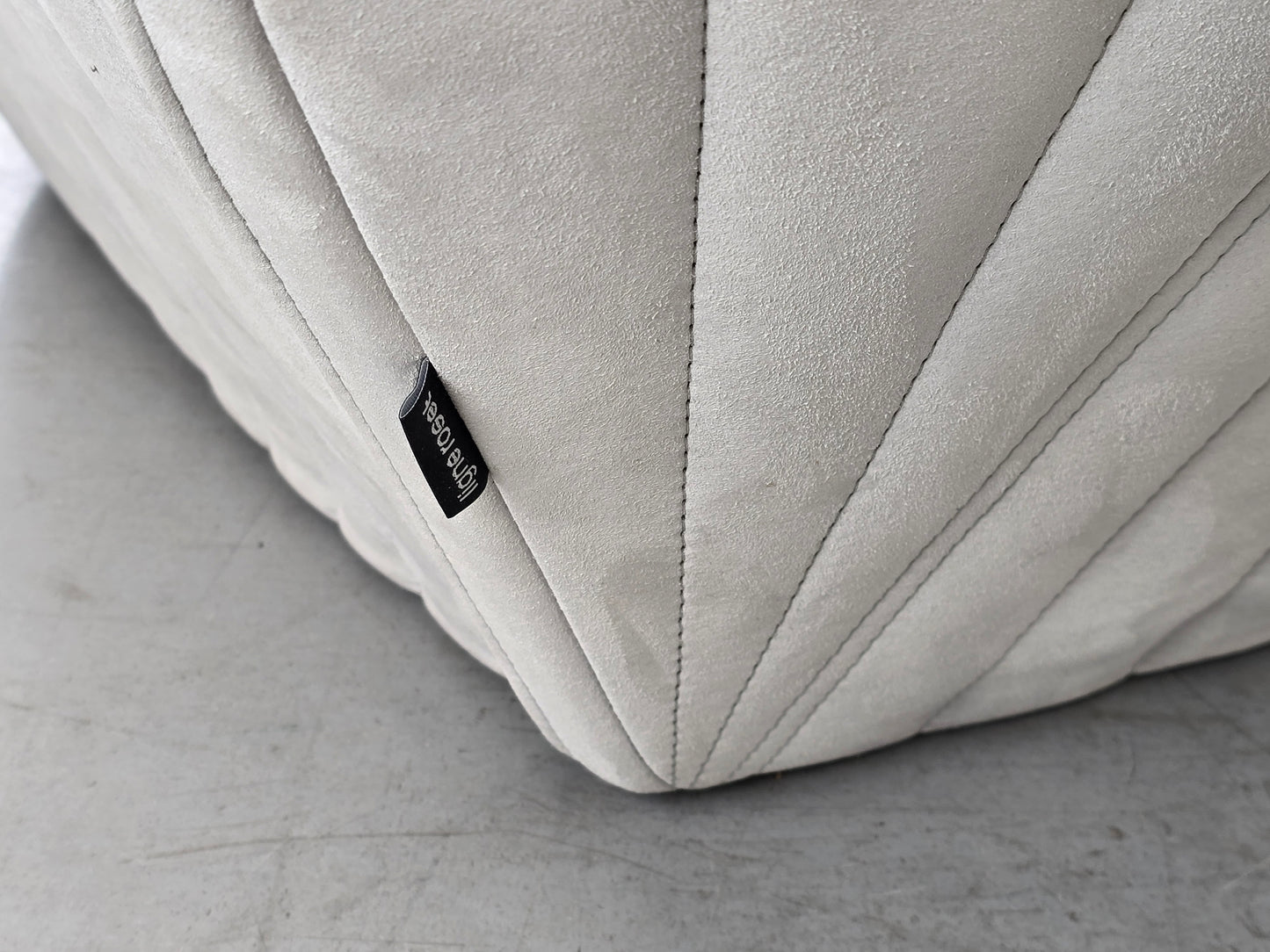 LIGNE ROSET FACETT SESSEL tv stuhl designer stoff space age hocker weißgrau