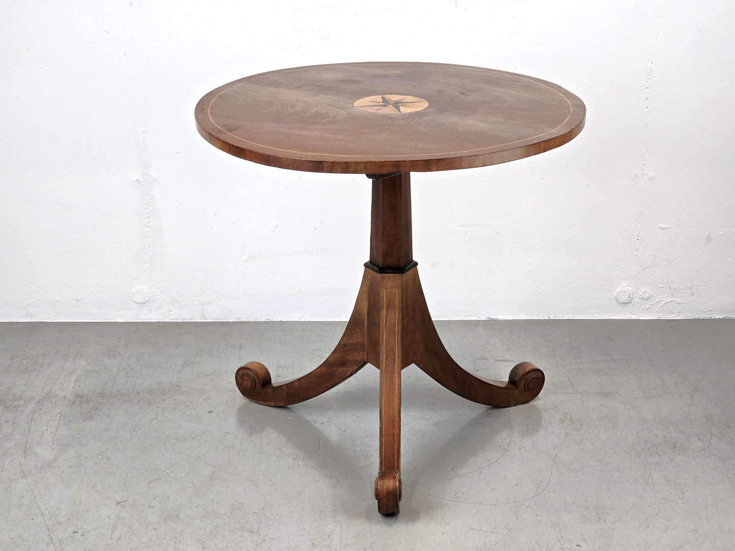 ANTIK KLAPPTISCH kipp beistelltisch esstisch rund holz kaffeetisch intasien biedermeier